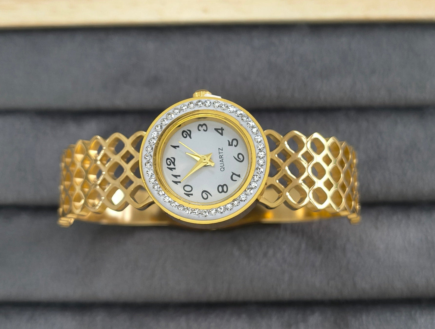Antitarnish Mesh Design Bracelet Wrist Watch 18K Gold Plated