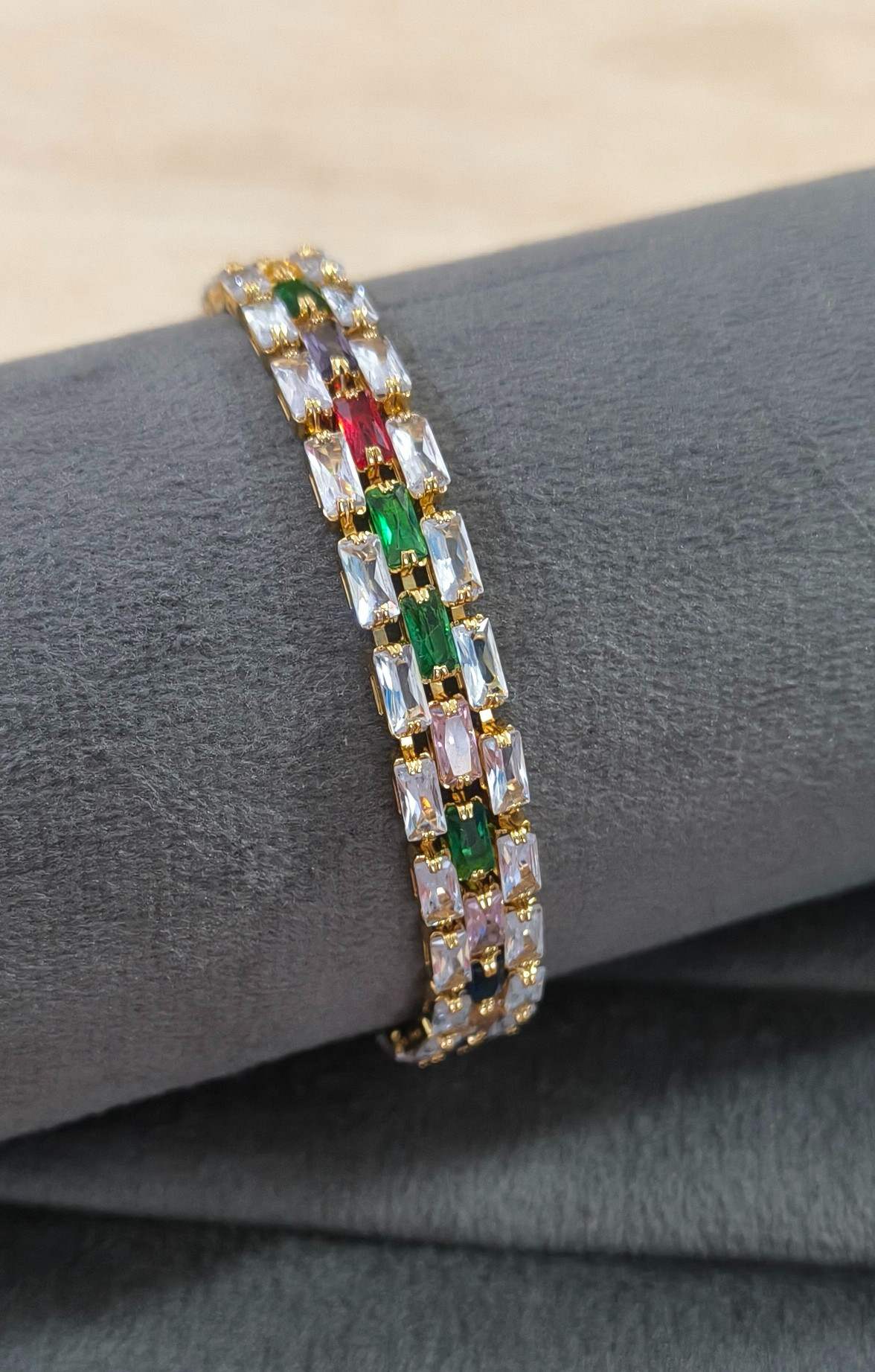 Antitarnish Multicolor Zircon Studded Tennis Bracelet !8K Gold Plated