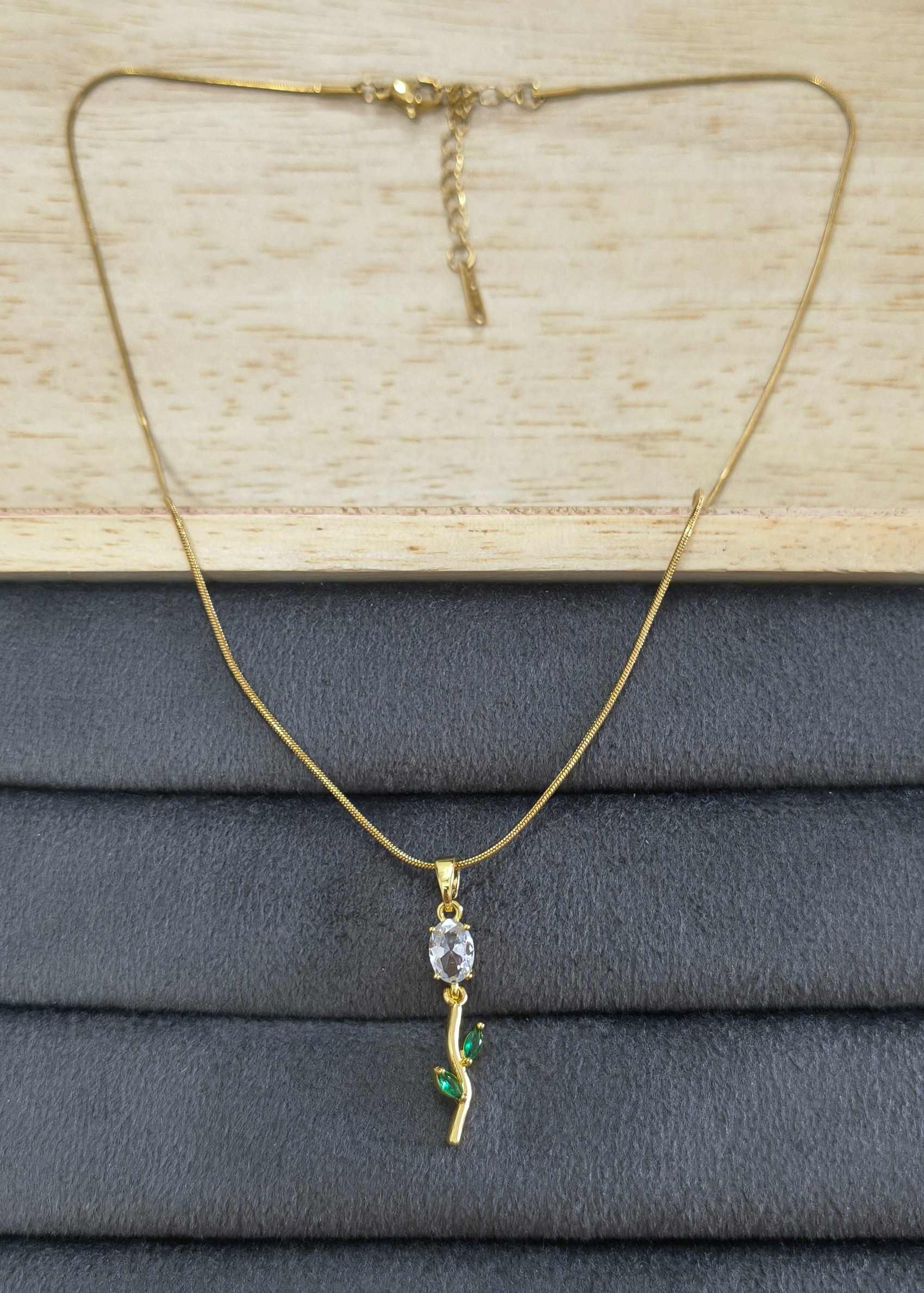 Antitarnish Necklace Romantic Tulip Blossom 18K Gold Plated