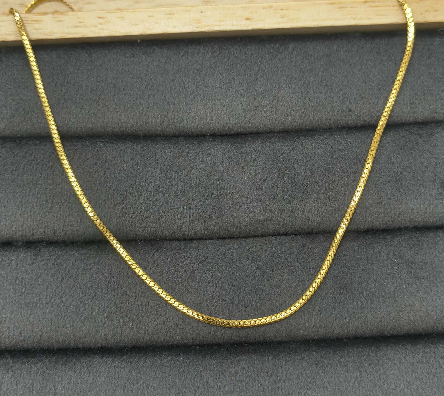 Antitarnish Necklace Sleek Curb Chain 18K Gold Plated