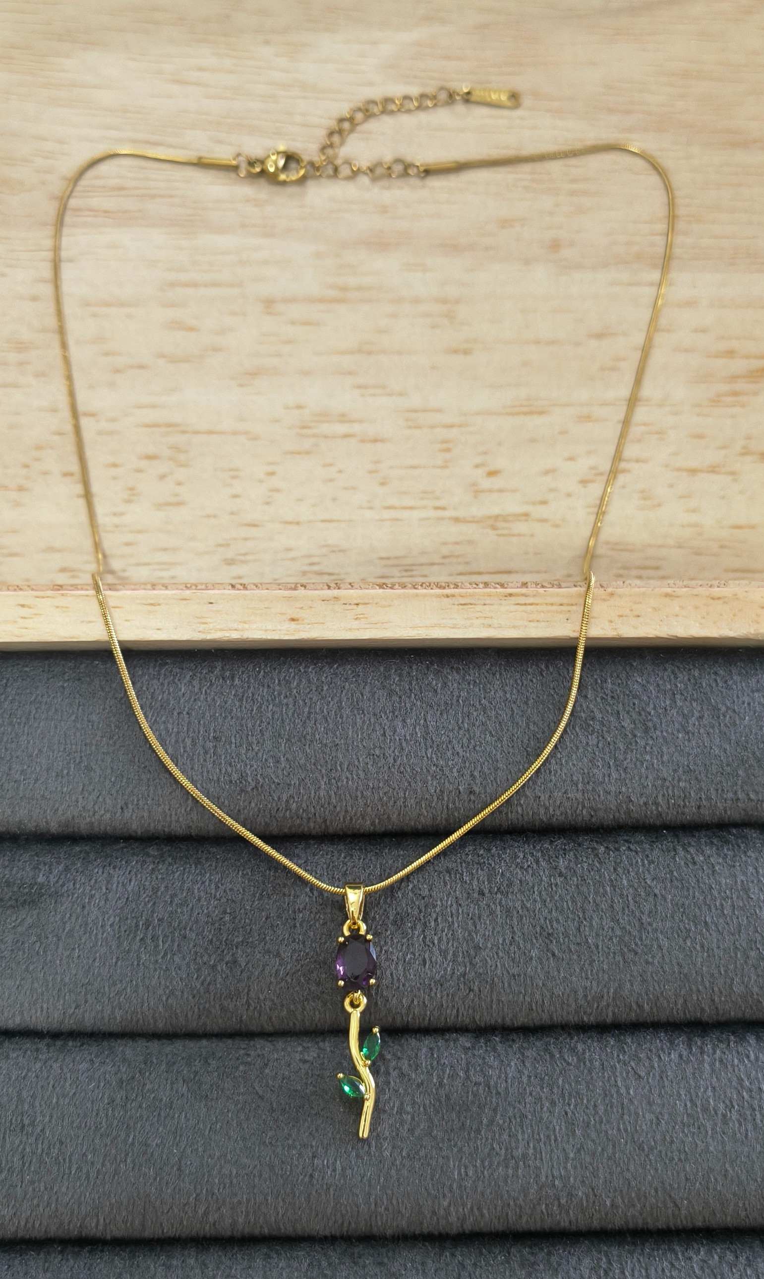 Antitarnish Necklace Wine Colour Tulip Pendant 18K Gold Plated