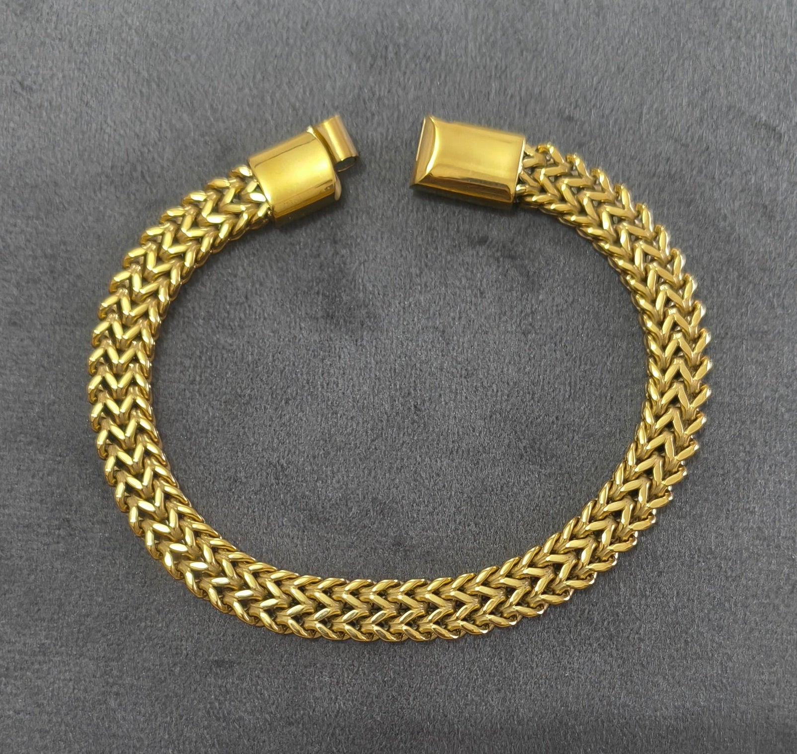 Antitarnish Premium Braided Chain Men's Bracelet 18K Gold Plated