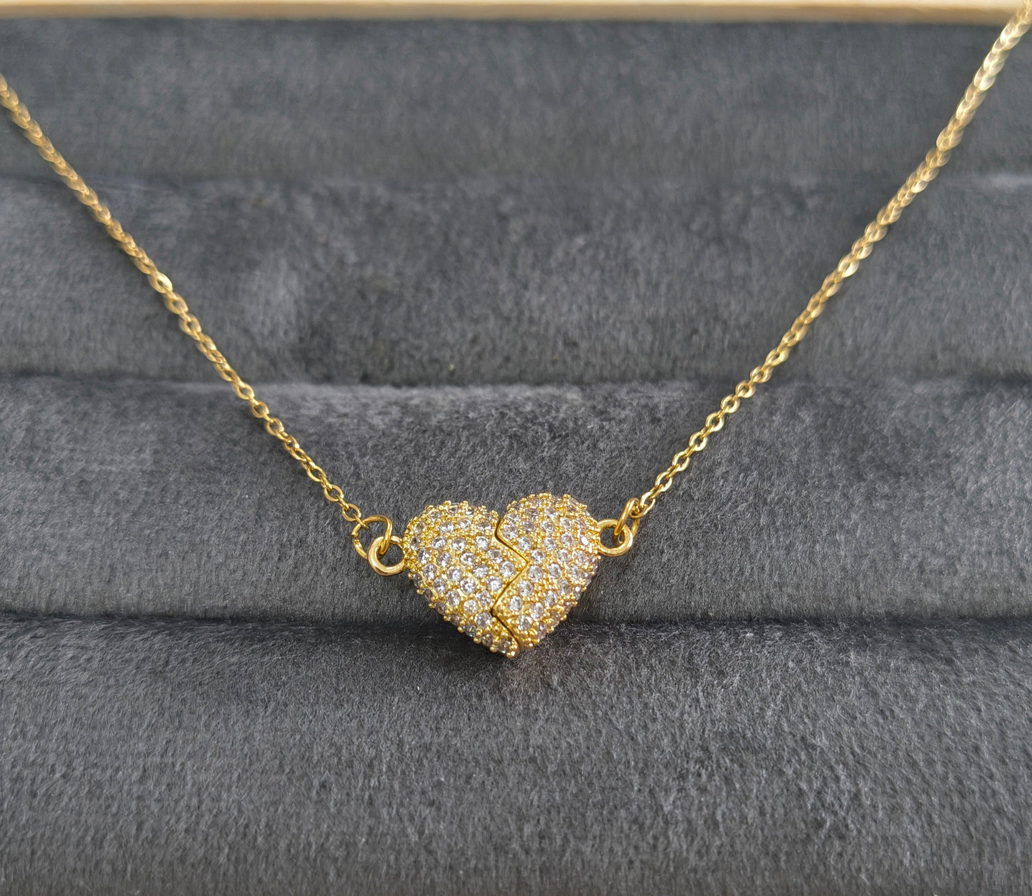 Antitarnish Shining Magnetic Heart Necklace 18K Gold Plated