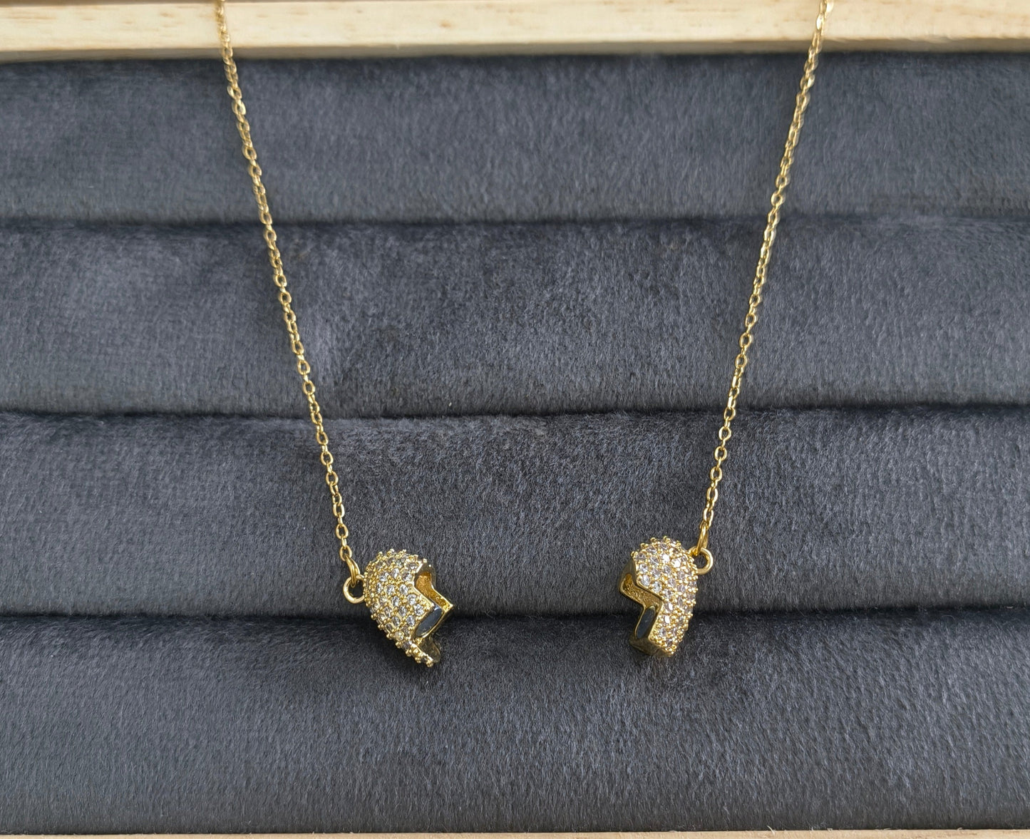 Antitarnish Shining Magnetic Heart Necklace 18K Gold Plated
