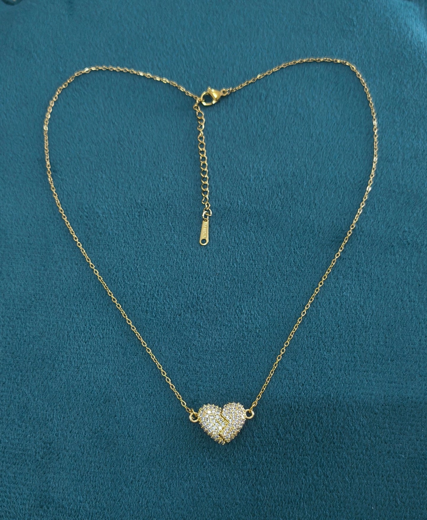 Antitarnish Shining Magnetic Heart Necklace 18K Gold Plated