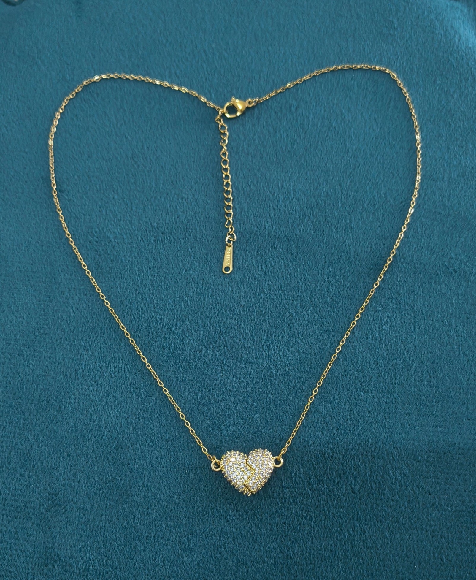 Antitarnish Shining Magnetic Heart Necklace 18K Gold Plated