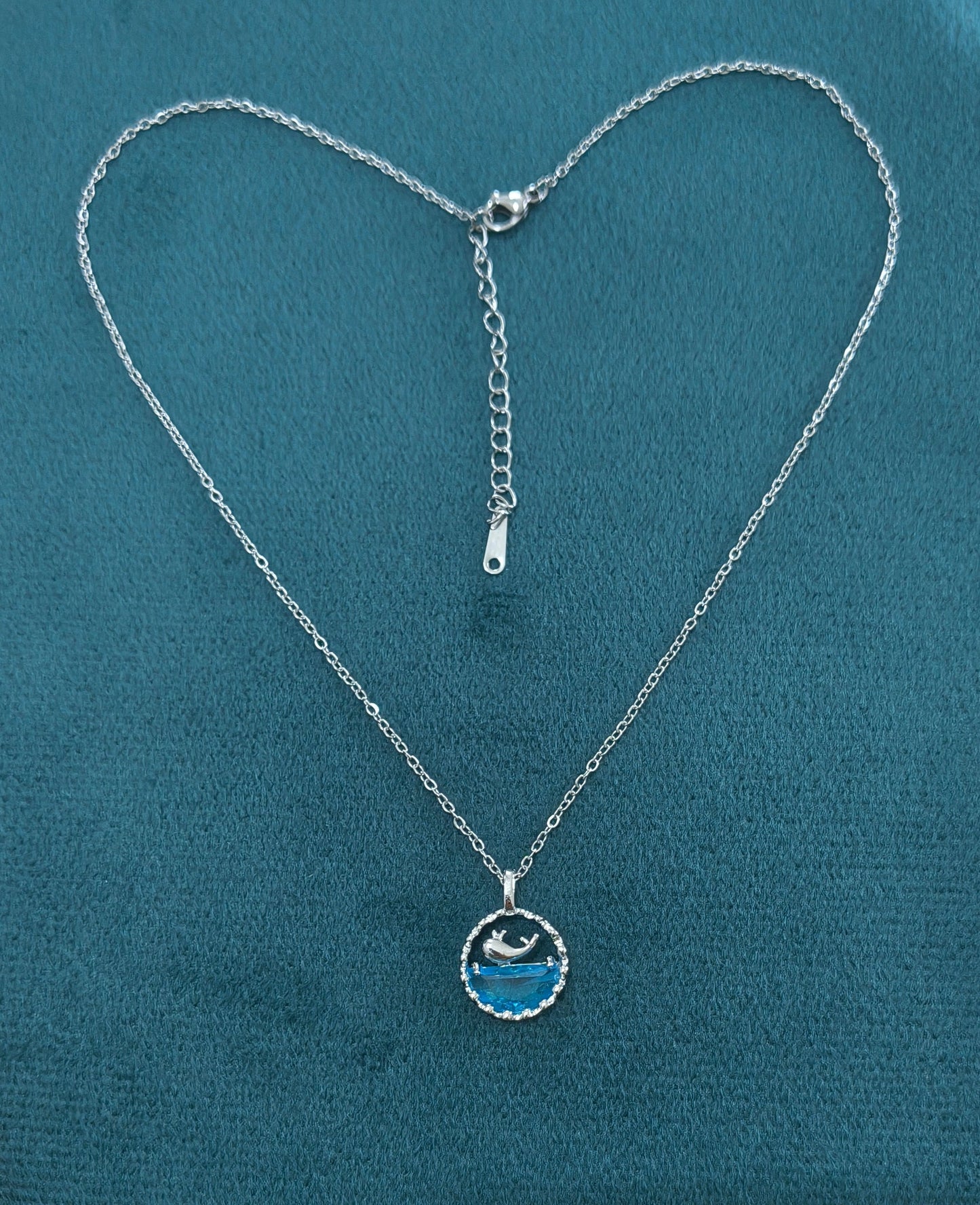 Antitarnish Silver Plated Ocean And Whale Pendant Necklace