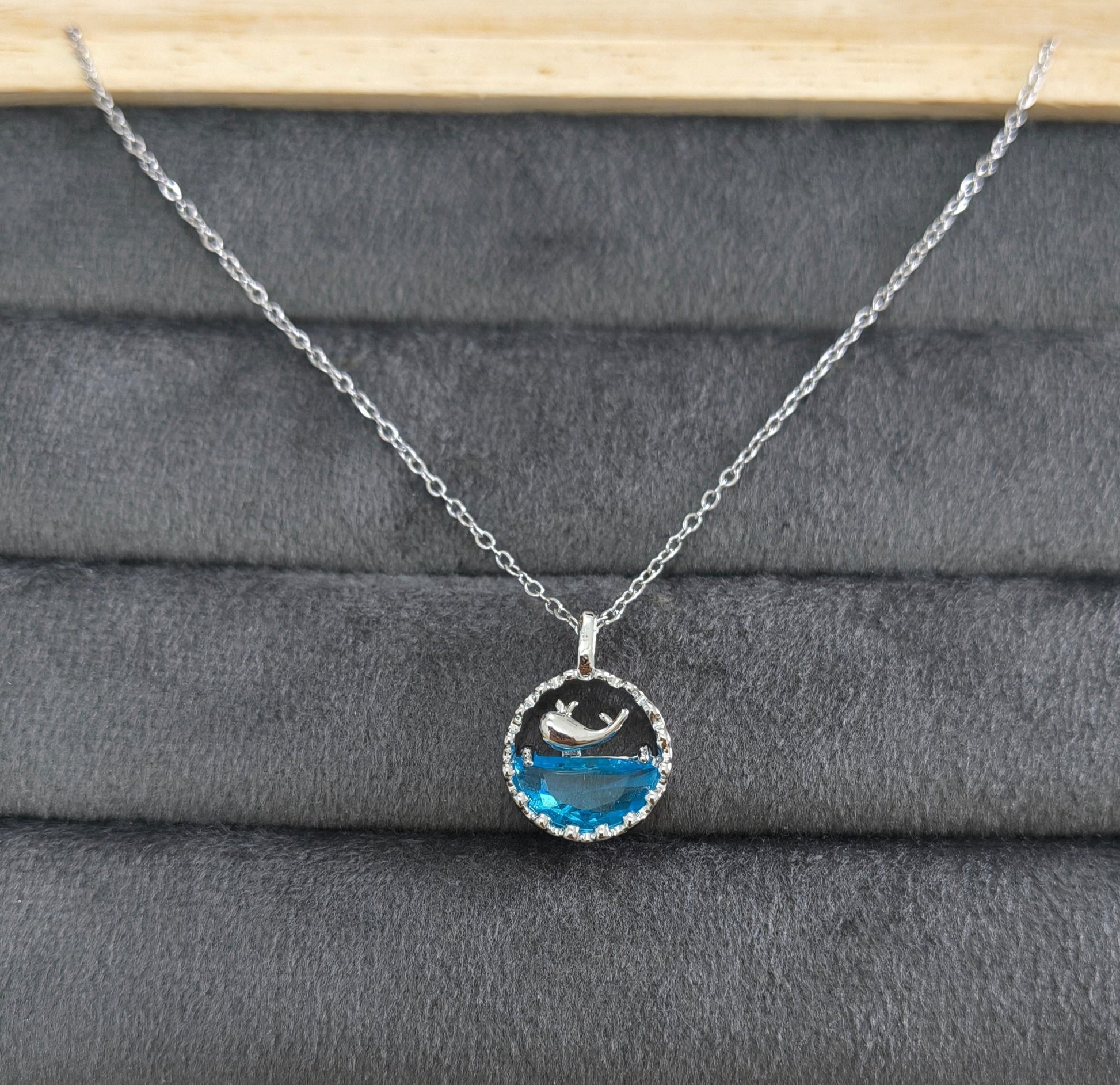Antitarnish Silver Plated Ocean And Whale Pendant Necklace