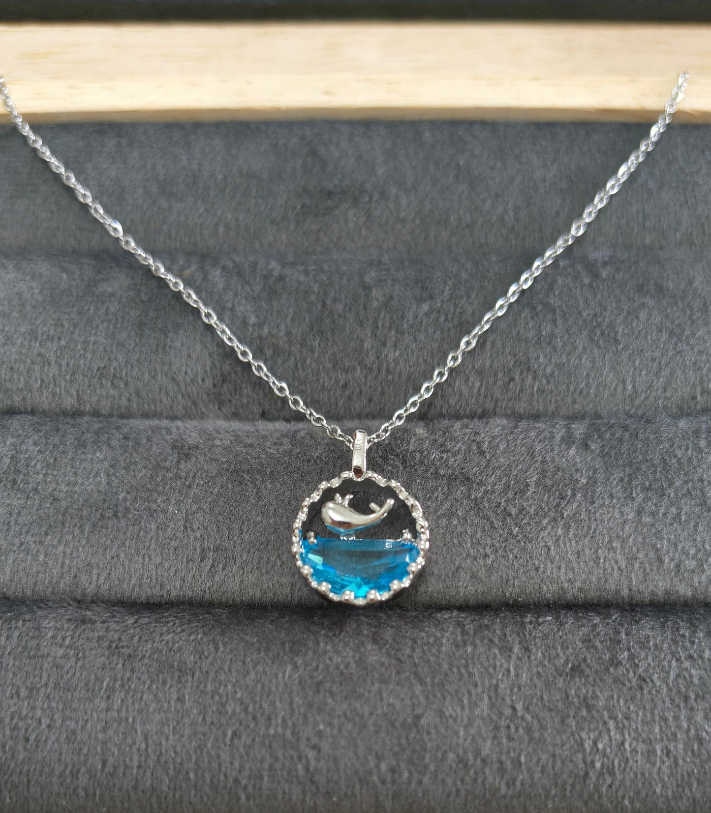 Antitarnish Silver Plated Ocean And Whale Pendant Necklace