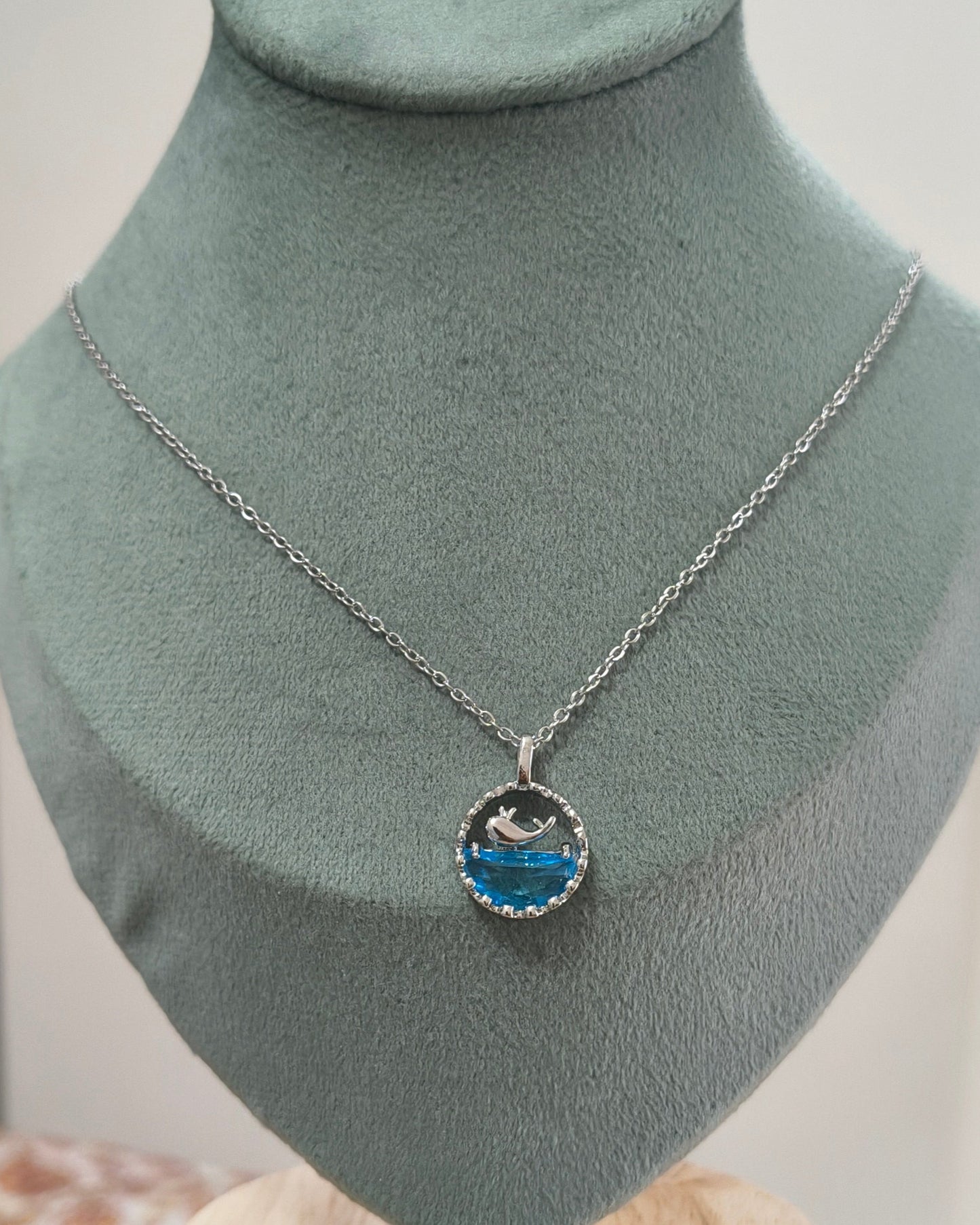 Antitarnish Silver Plated Ocean And Whale Pendant Necklace