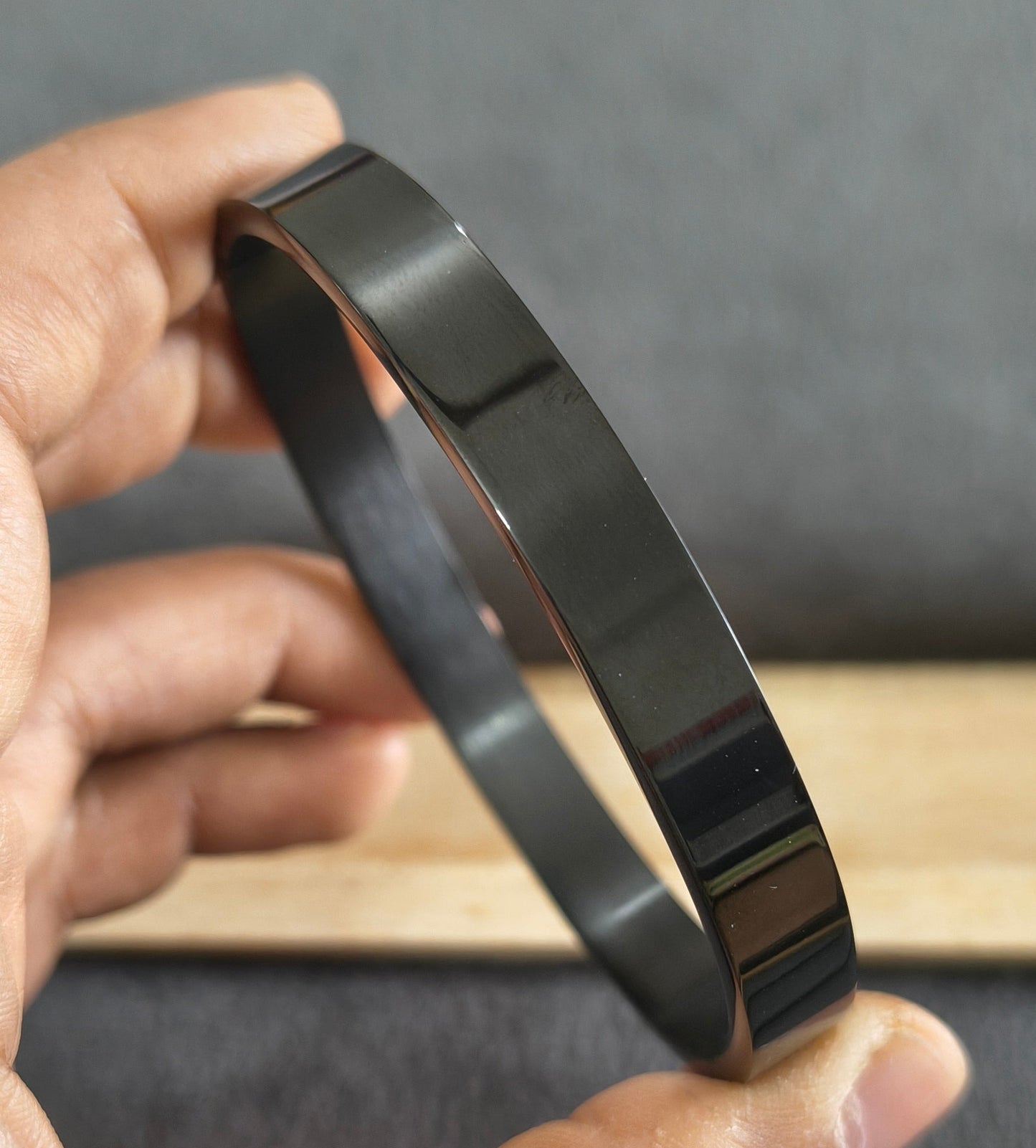 Antitarnish Silver Plated Plain Black Color Men's Bracelet