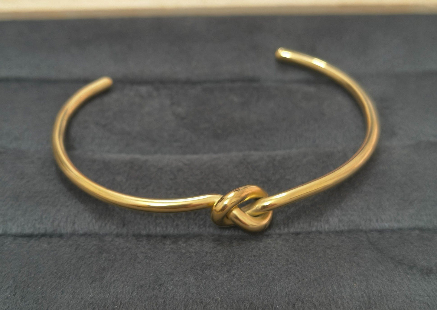 Antitarnish Single Knot Bracelet 18K Gold Plated