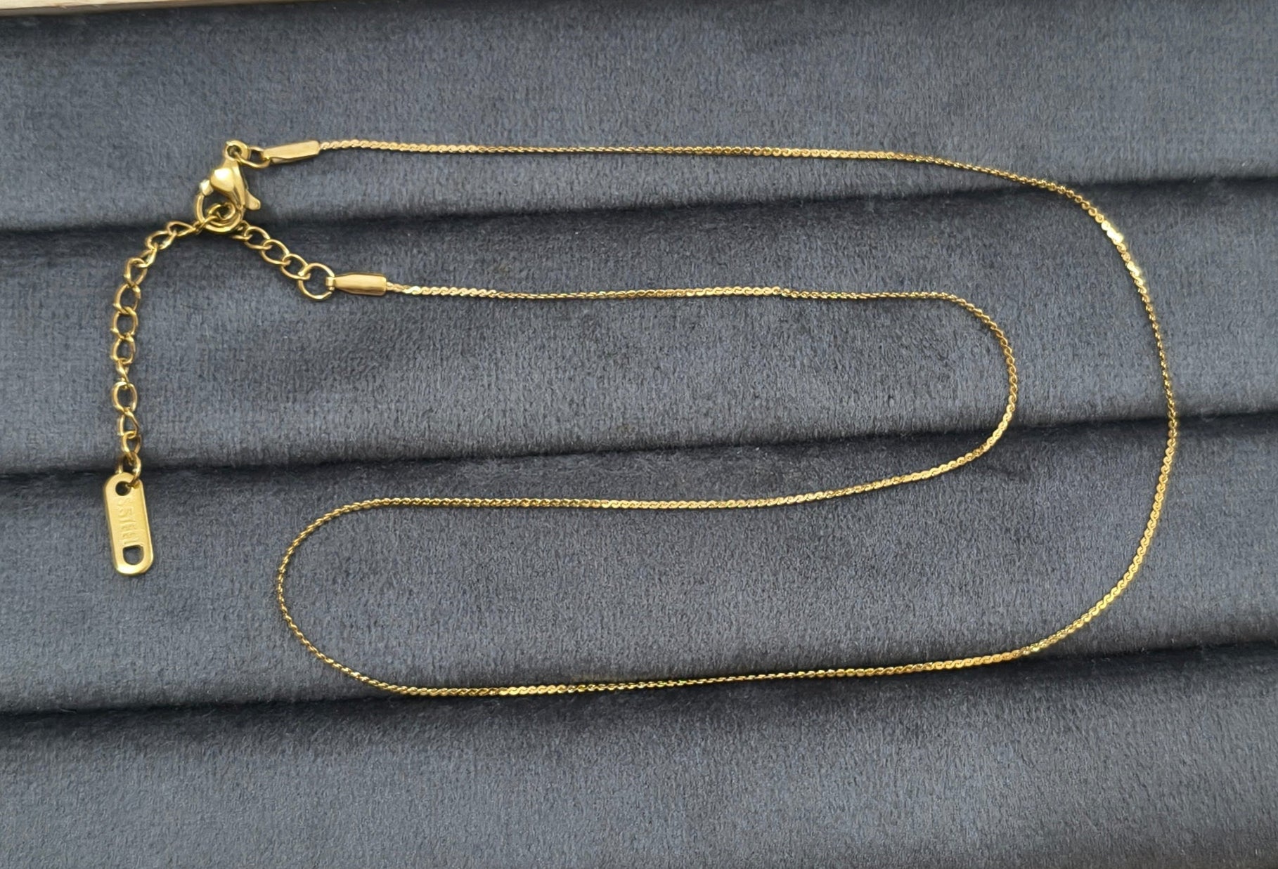 Antitarnish Sleek Design Chain Necklace 18K Gold Plated