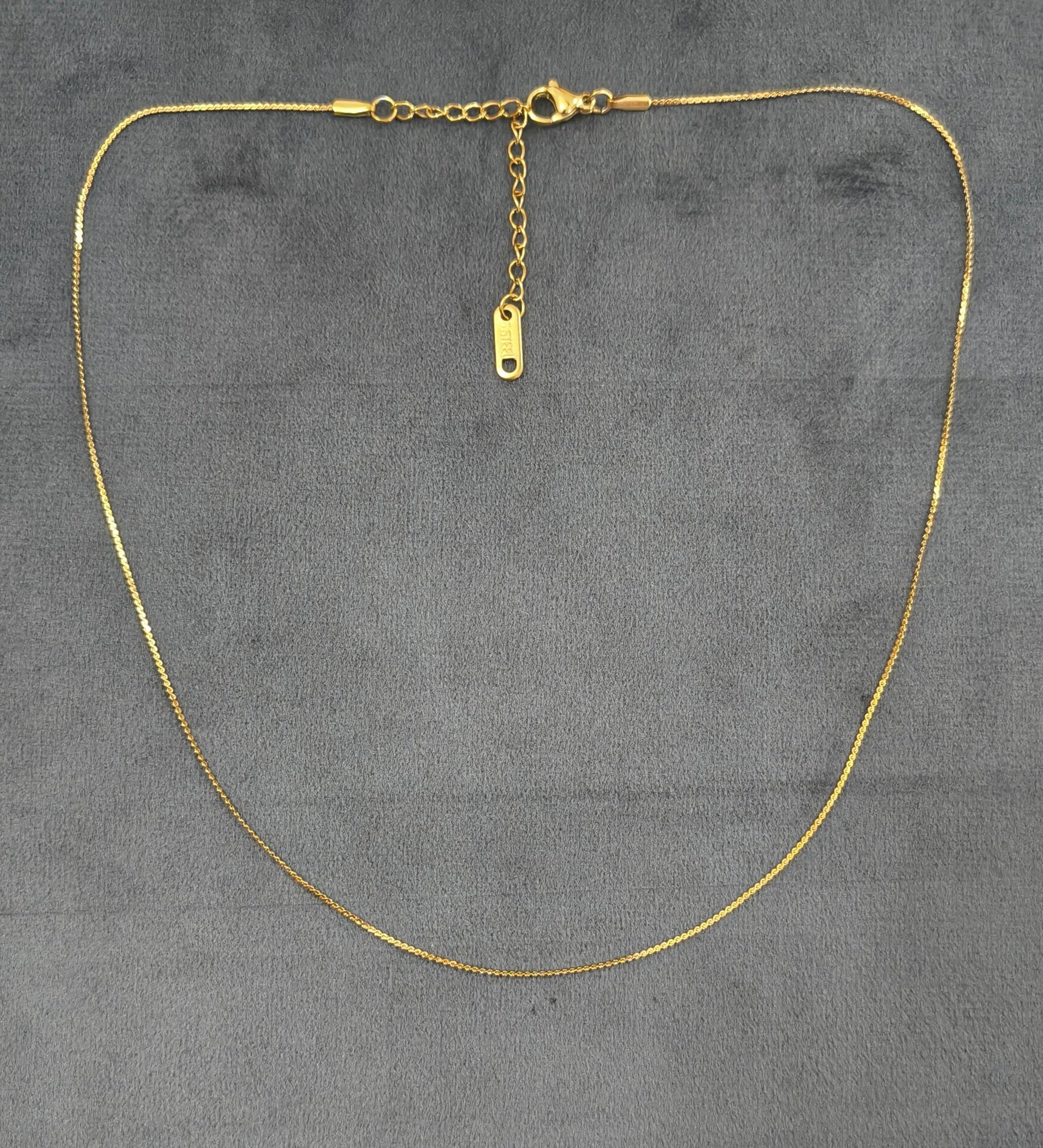 Antitarnish Sleek Design Chain Necklace 18K Gold Plated
