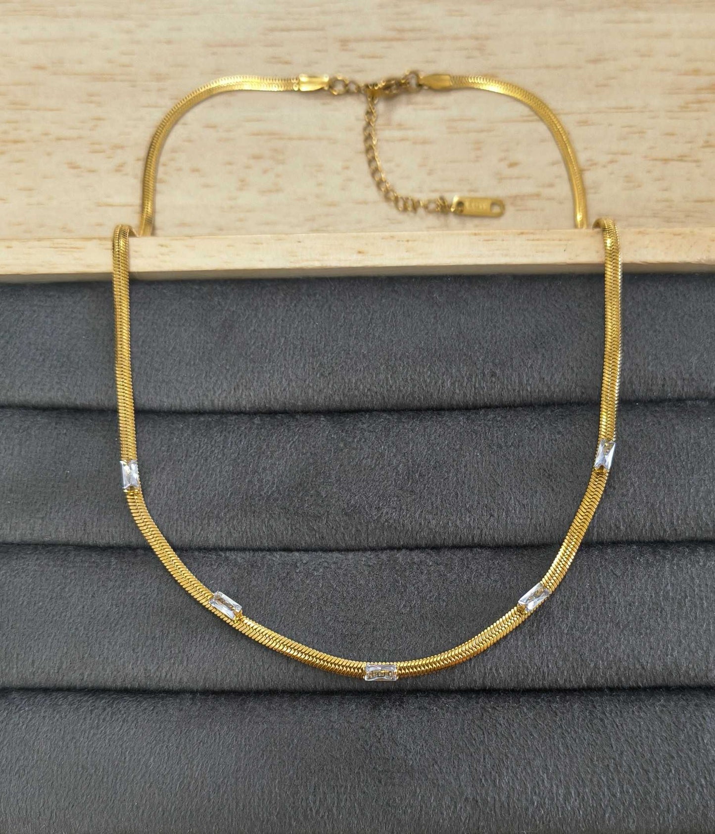 Antitarnish Snake Chain Sparkling Stones 18K Gold Plated