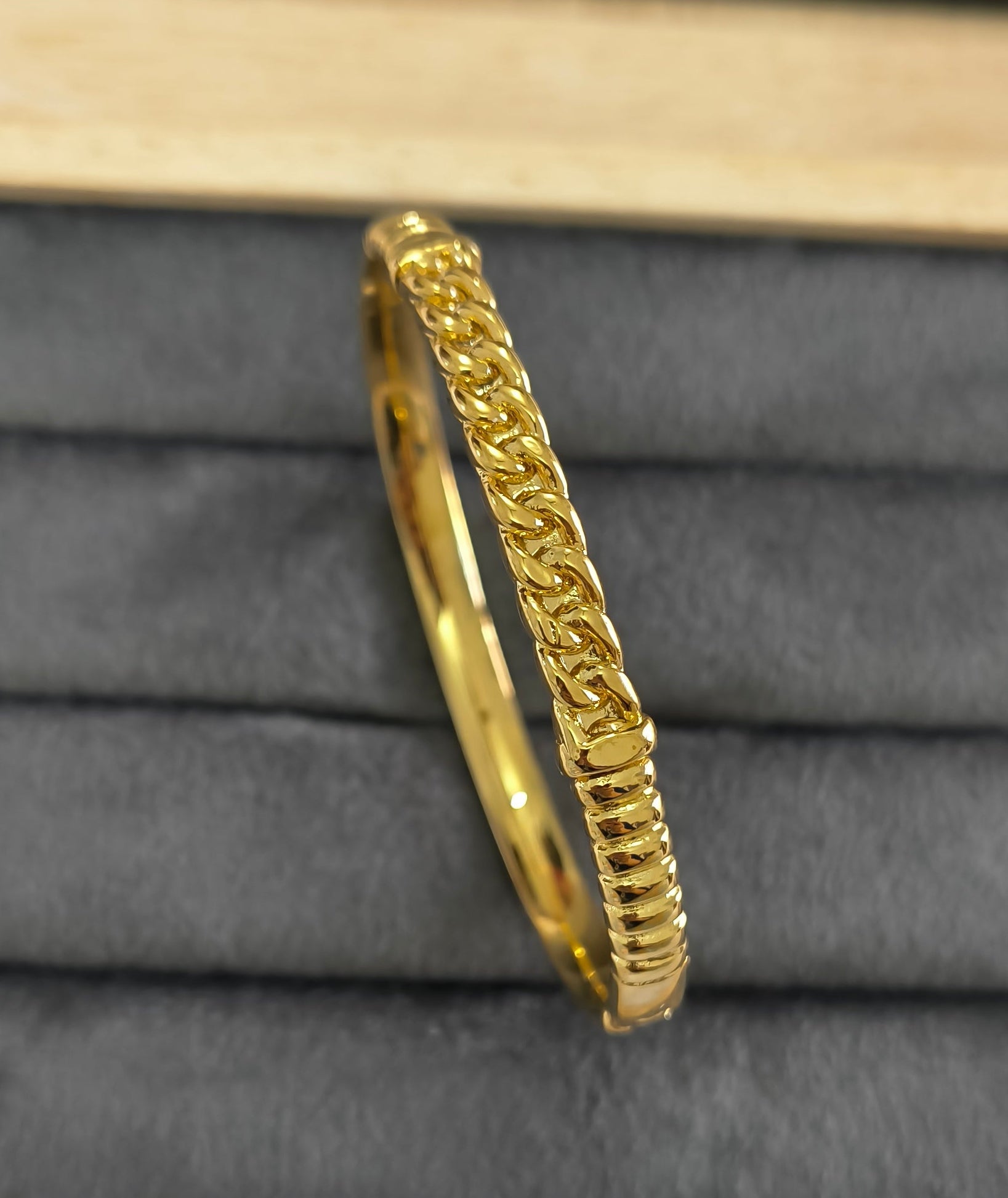 Antitarnish Solid Twist Chain Bracelet 18K Gold Plated