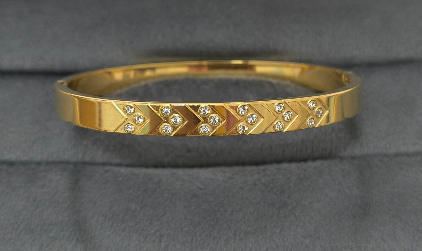 Antitarnish Sparkling Zircon Bangle Bracelet 18K Gold Plated