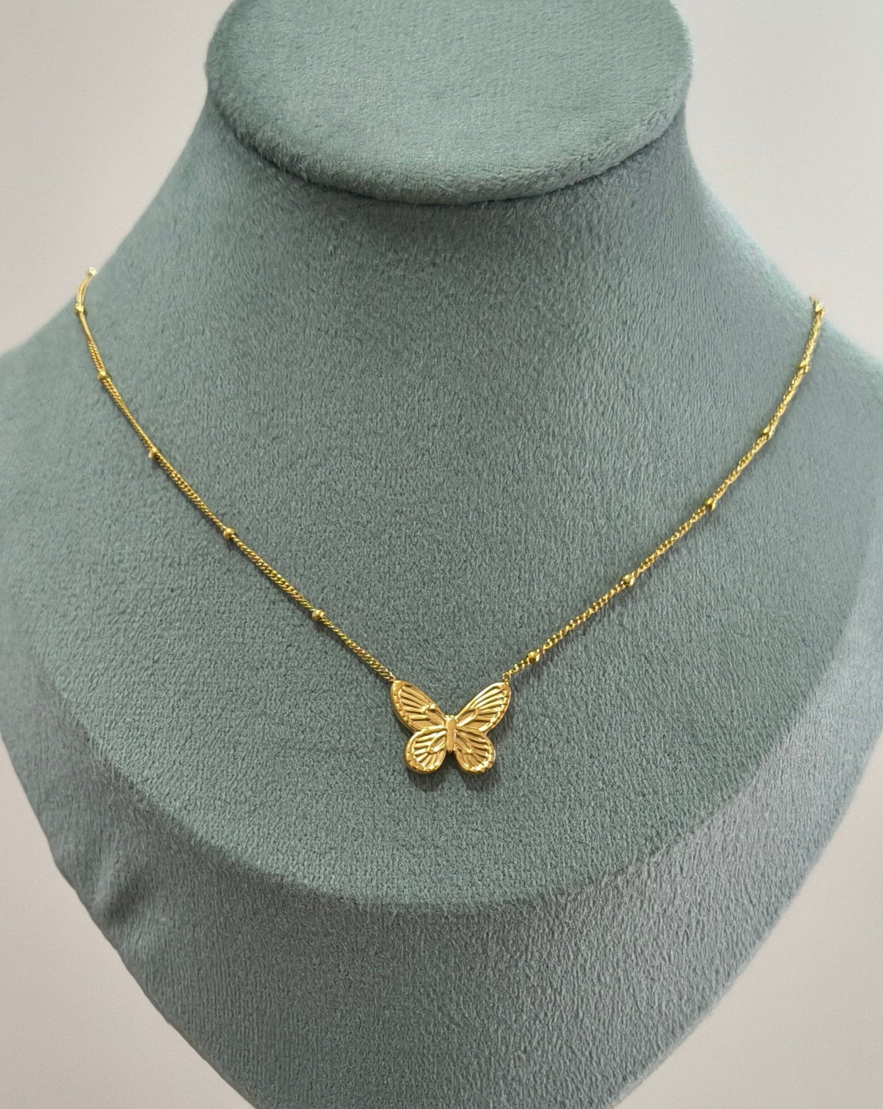 
Antitarnish Stylish Butterfly Necklace 18K Gold Plated
