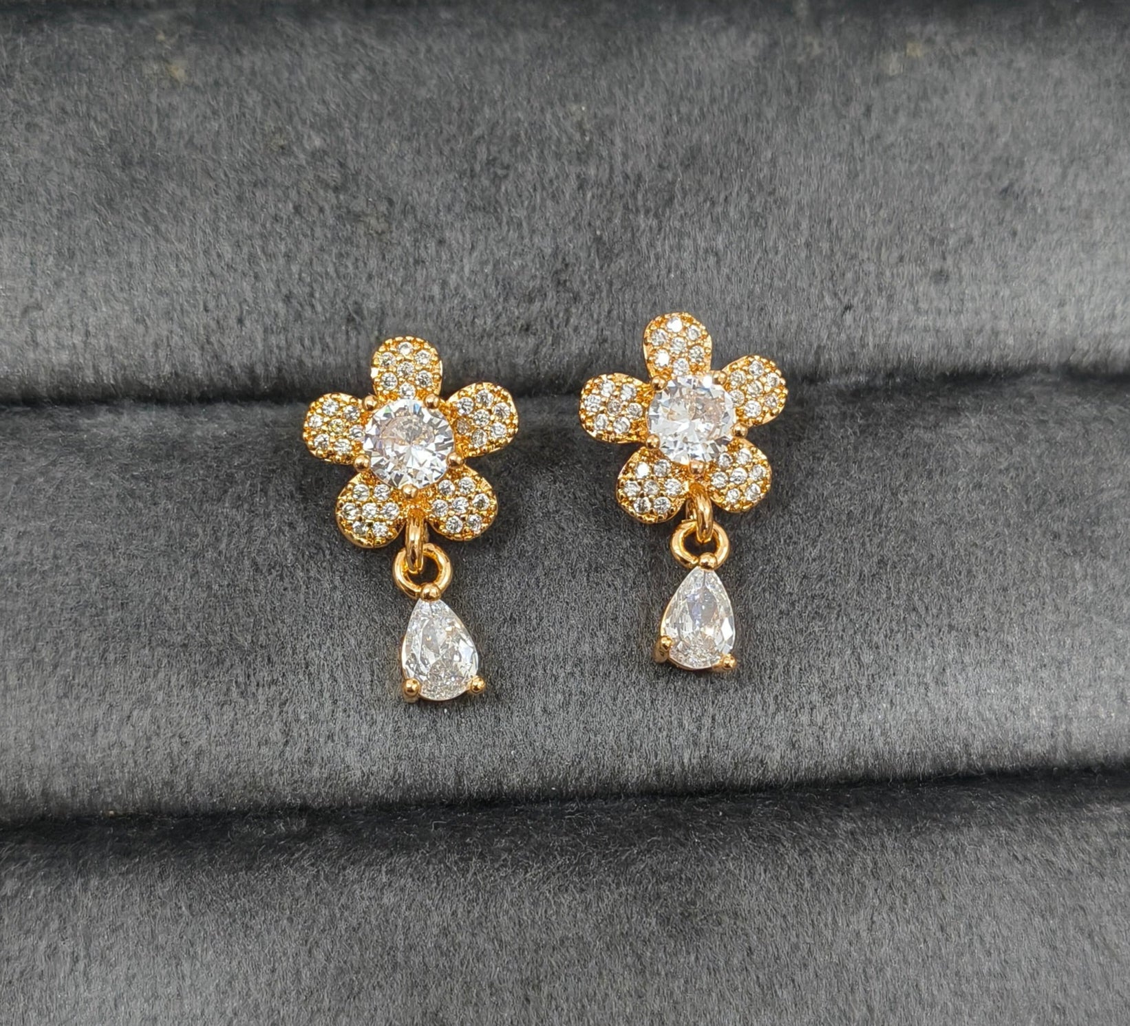 Antitarnish Sweet Mini Flower Studs Rosegold Earrings