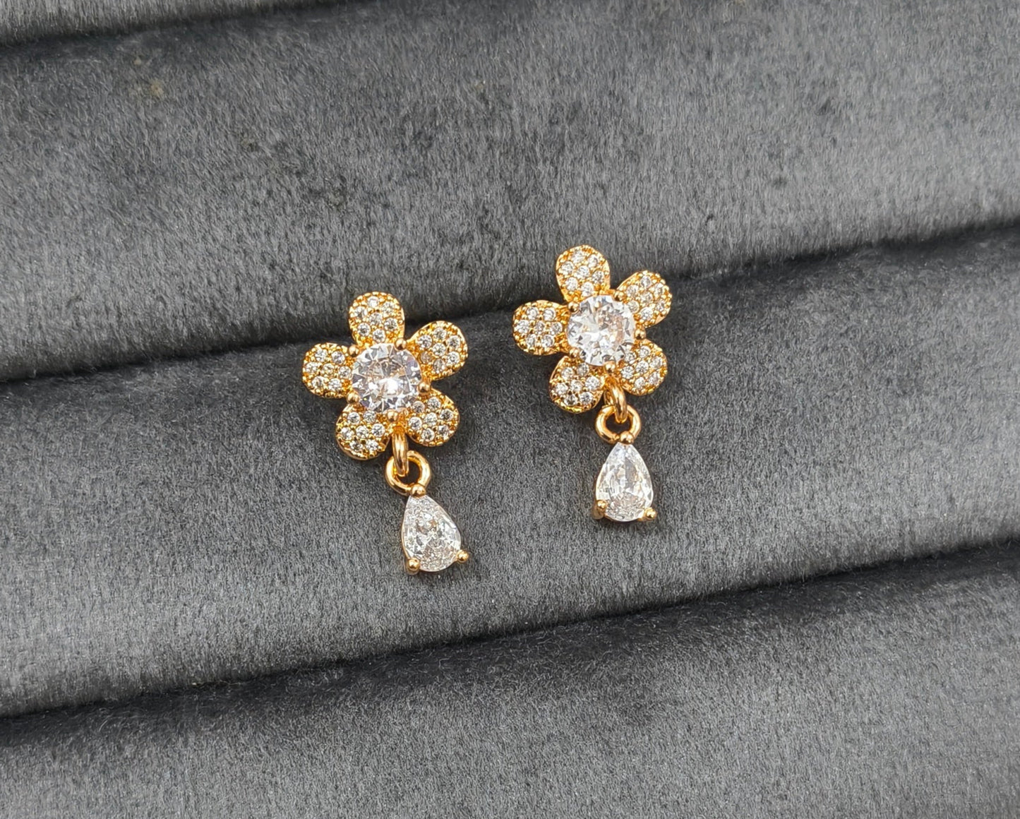 Antitarnish Sweet Mini Flower Studs Rosegold Earrings
