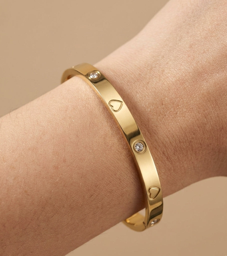 Antitarnish Timeless Love Heart Bracelet 18K Gold Plated