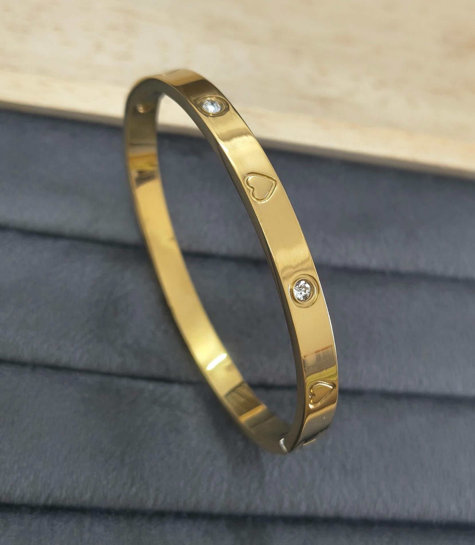 Antitarnish Timeless Love Heart Bracelet 18K Gold Plated