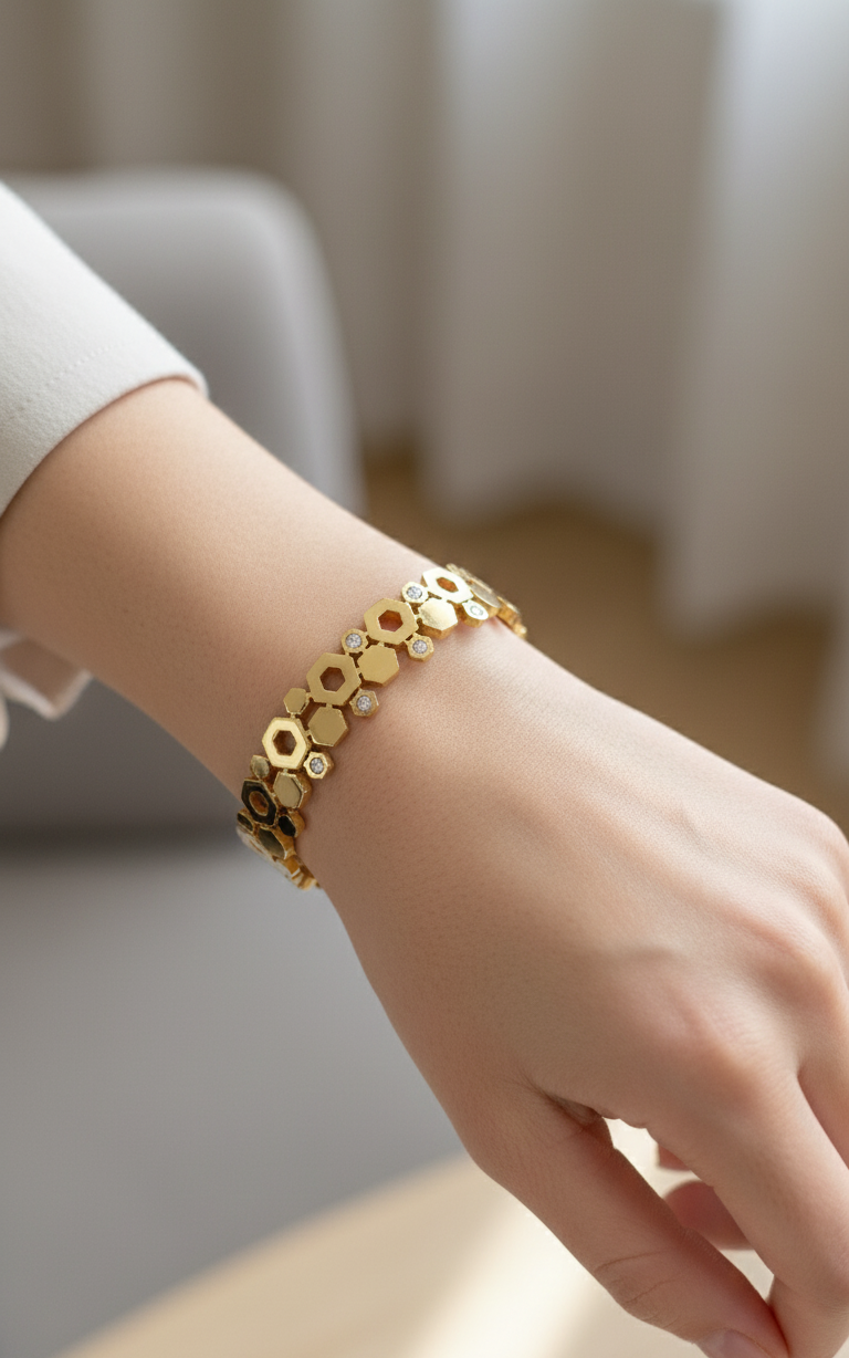Antitarnish Trendy Honey Glow Bracelet 18K Gold Plated