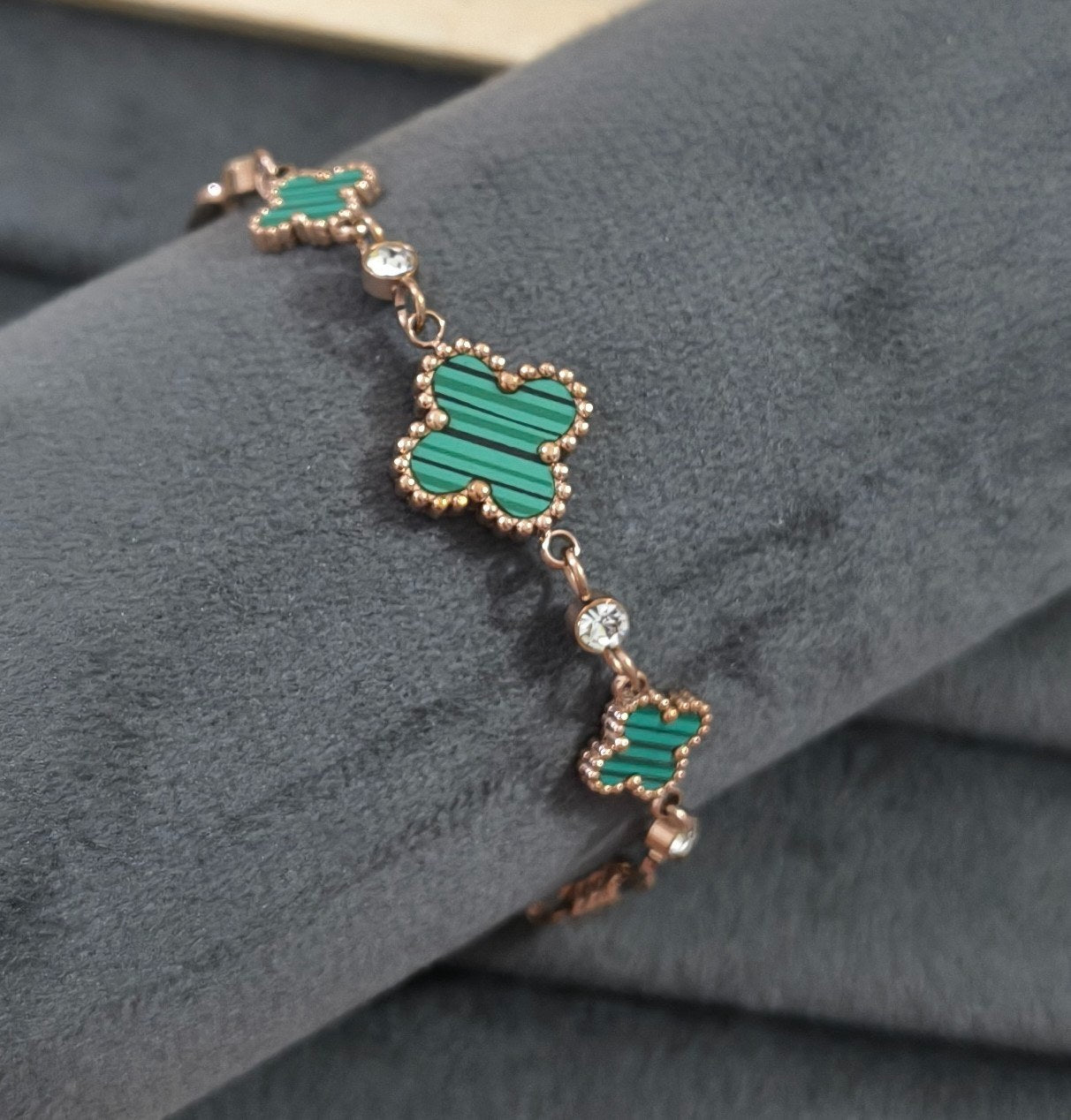 Antitarnish Trendy Rosegold Green Clover Chain Bracelet
