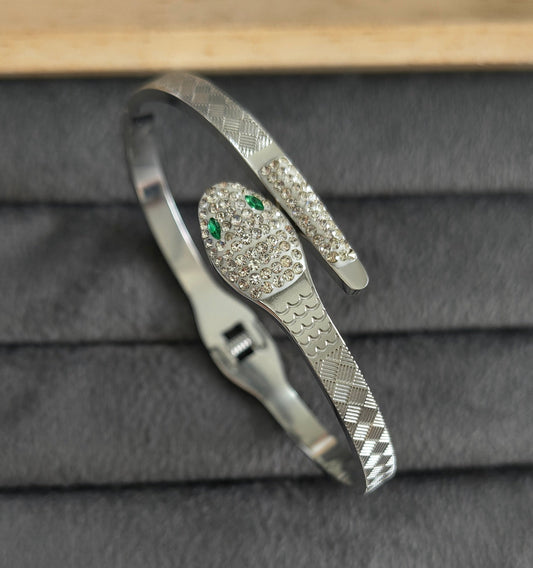 Antitarnish Trendy Snake Sparkle Bracelet Silver Plated