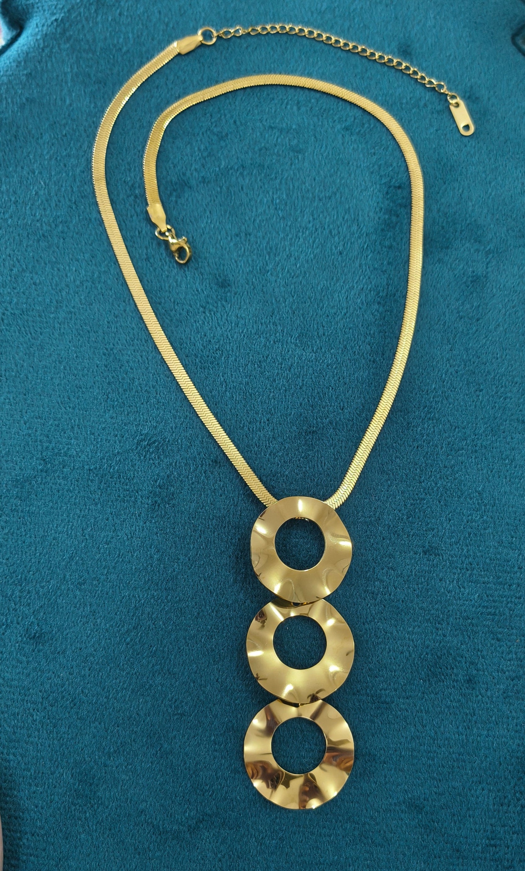 Antitarnish Triple Circle Pendant Snake Chain Necklace