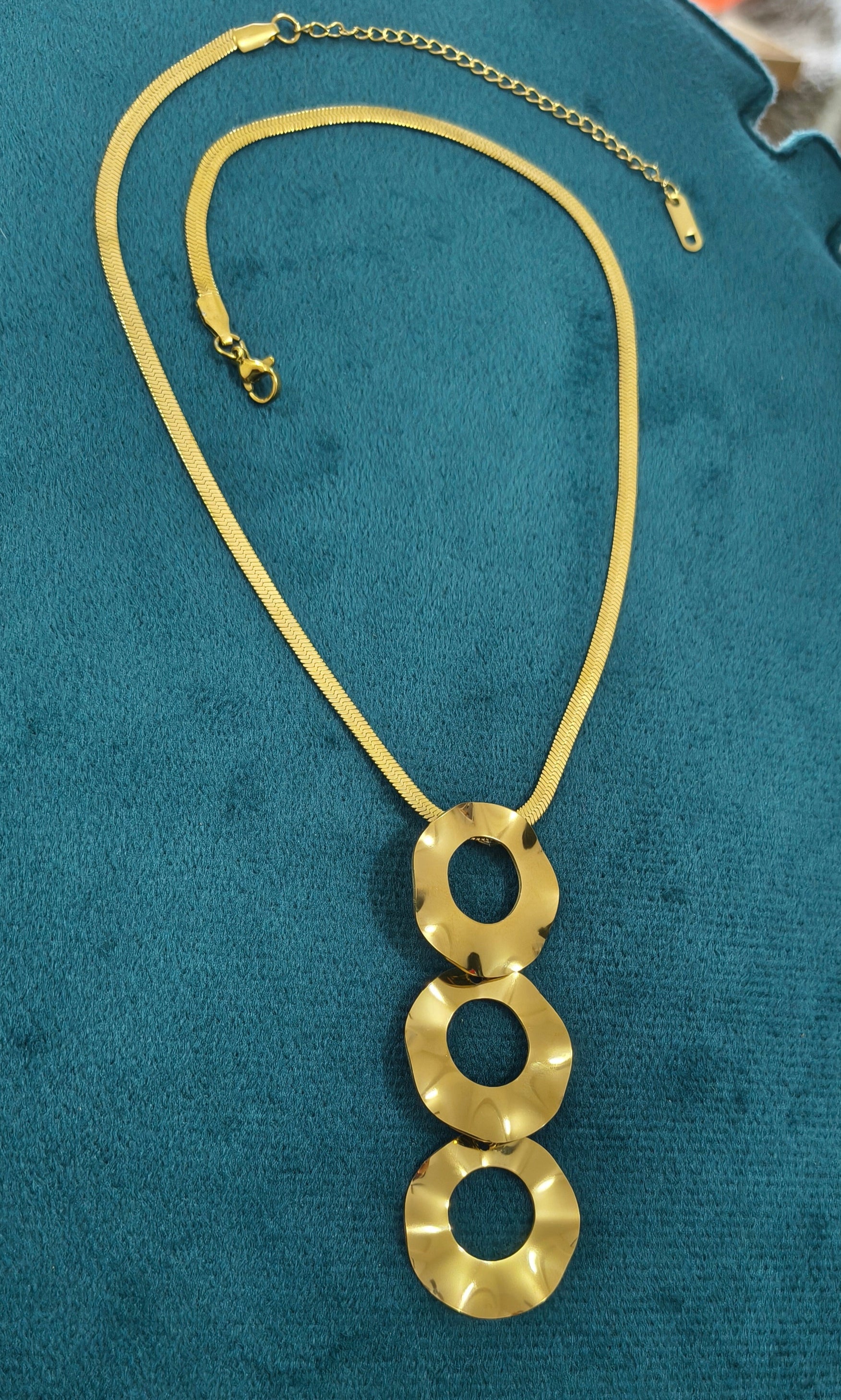 Antitarnish Triple Circle Pendant Snake Chain Necklace