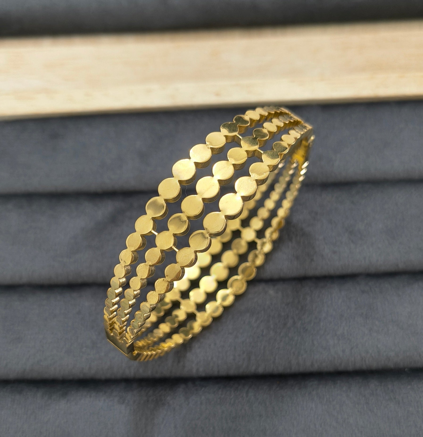 Antitarnish Triple Layered Bracelet 18K Gold Plated