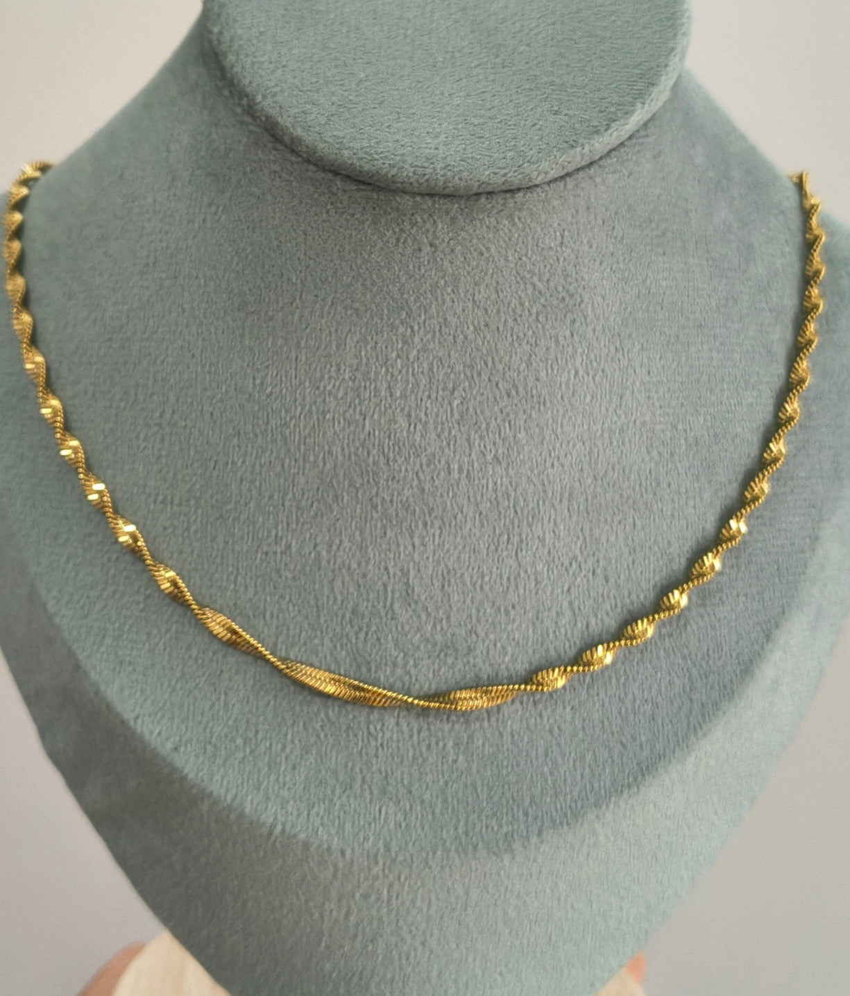 Antitarnish Twisted Snake Chain Necklace 18K Gold Plated