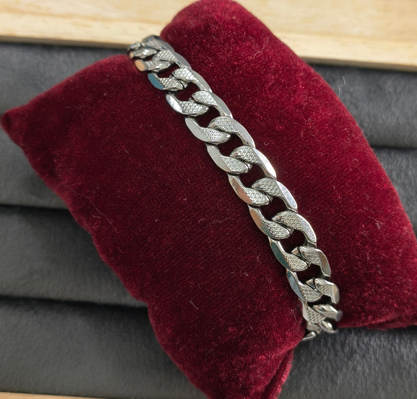 Antitarnish Unisex Cuban Chain Bracelet Silver Plated