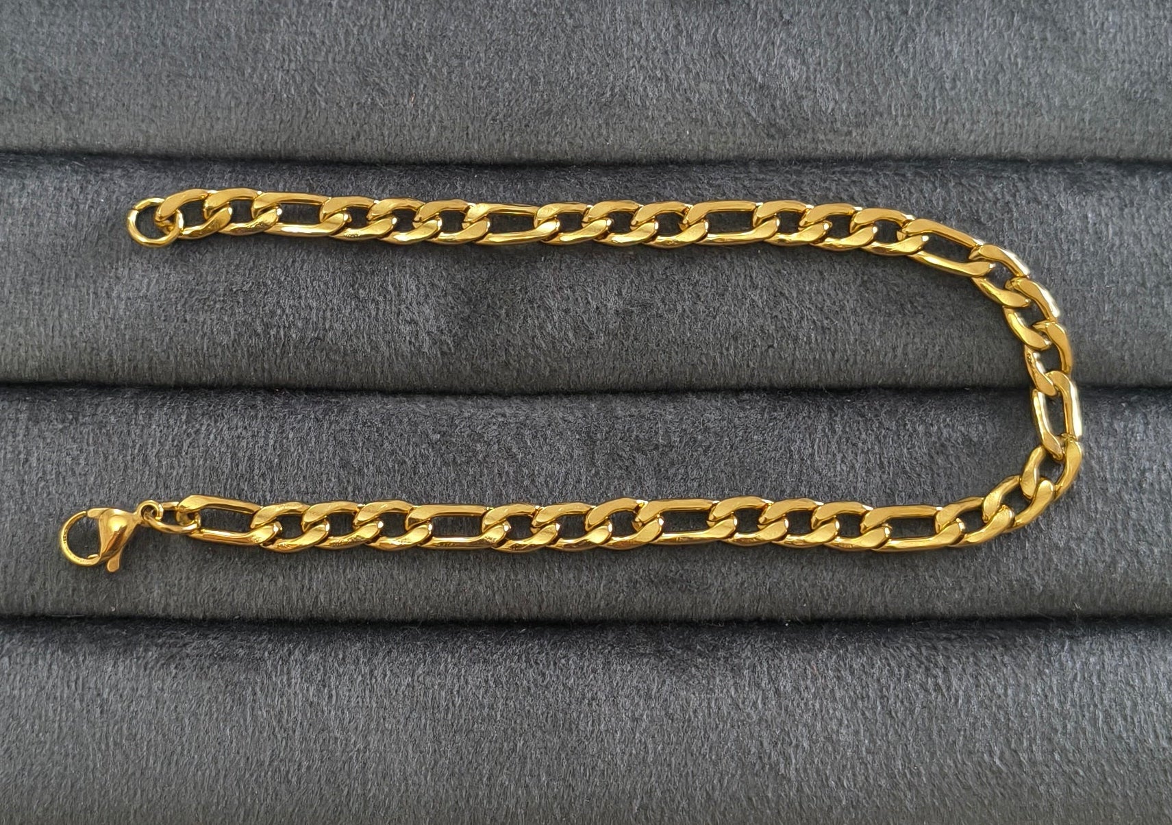 Antitarnish Unisex Figaro Chain Bracelet 18K Gold Plated