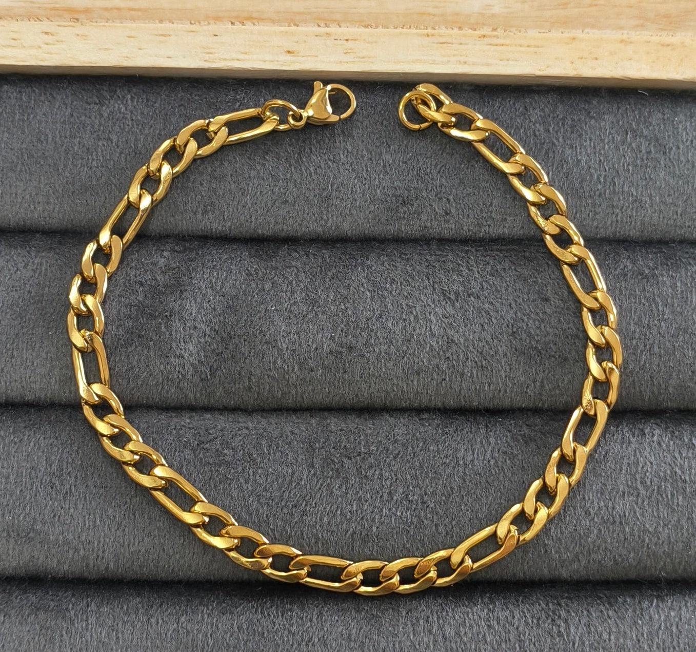 Antitarnish Unisex Figaro Chain Bracelet 18K Gold Plated