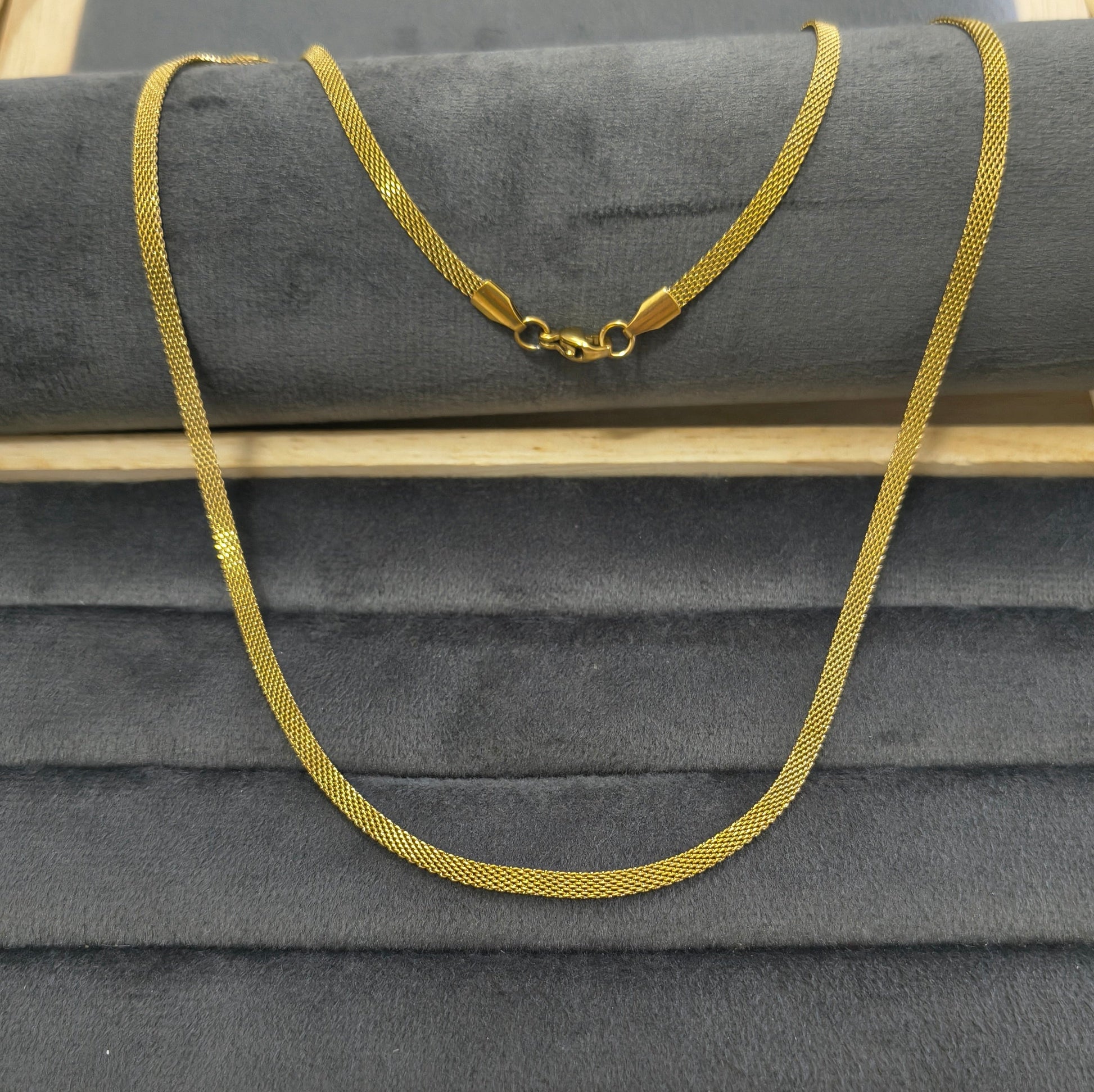 Antitarnish Unisex Sleek Flat Chain 18K Gold Plated
