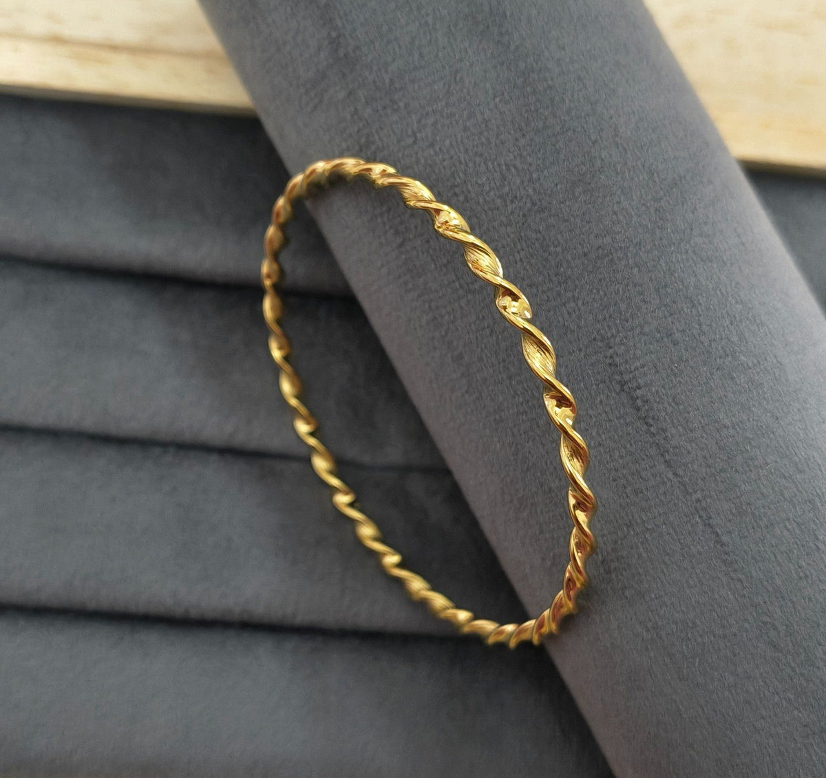 Antitarnish Unisex Twisted Design Kada Bangle 18K Gold Plated