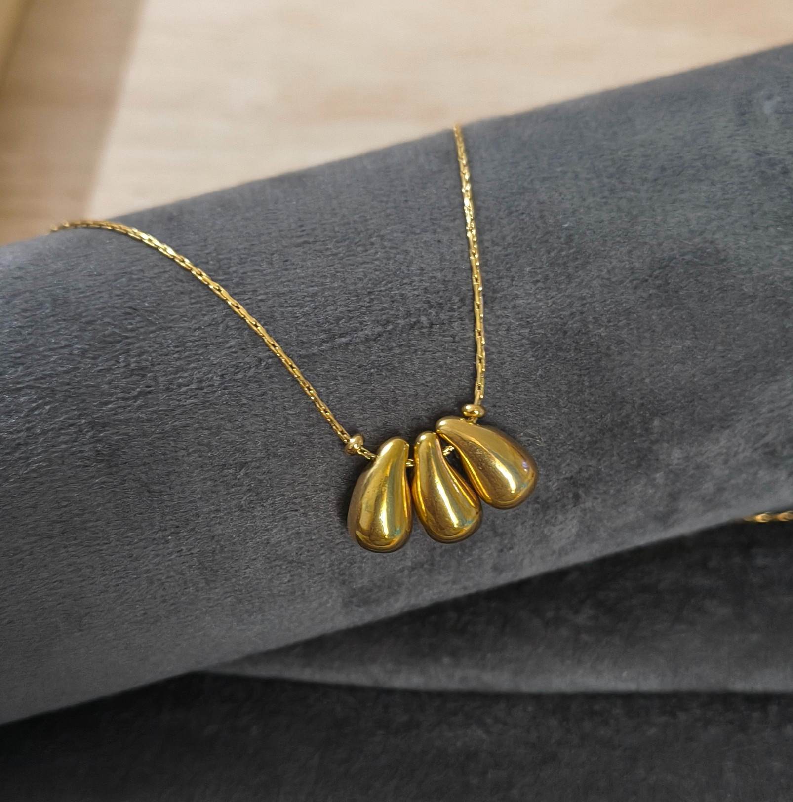 Antitarnish Waterdrop Pendant Necklace 18K Gold Plated