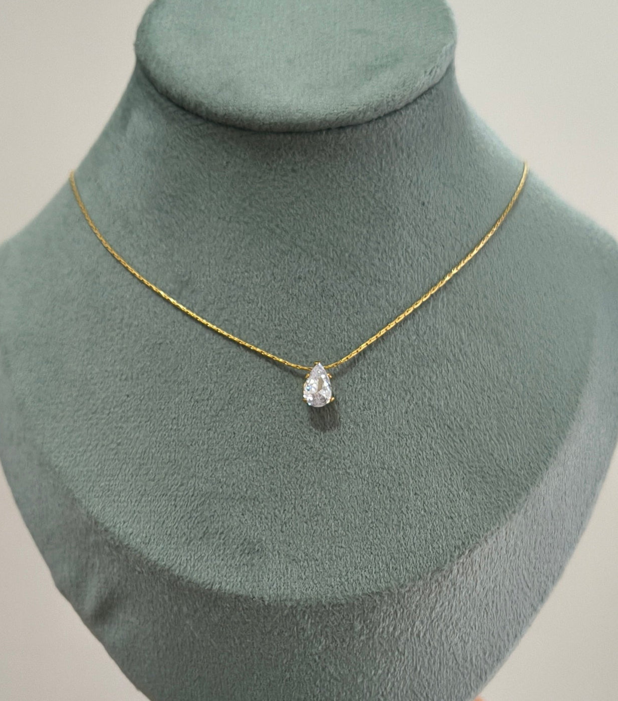 Antitarnish Waterdrop Solitaire Pendant Necklace 18K Gold Plated