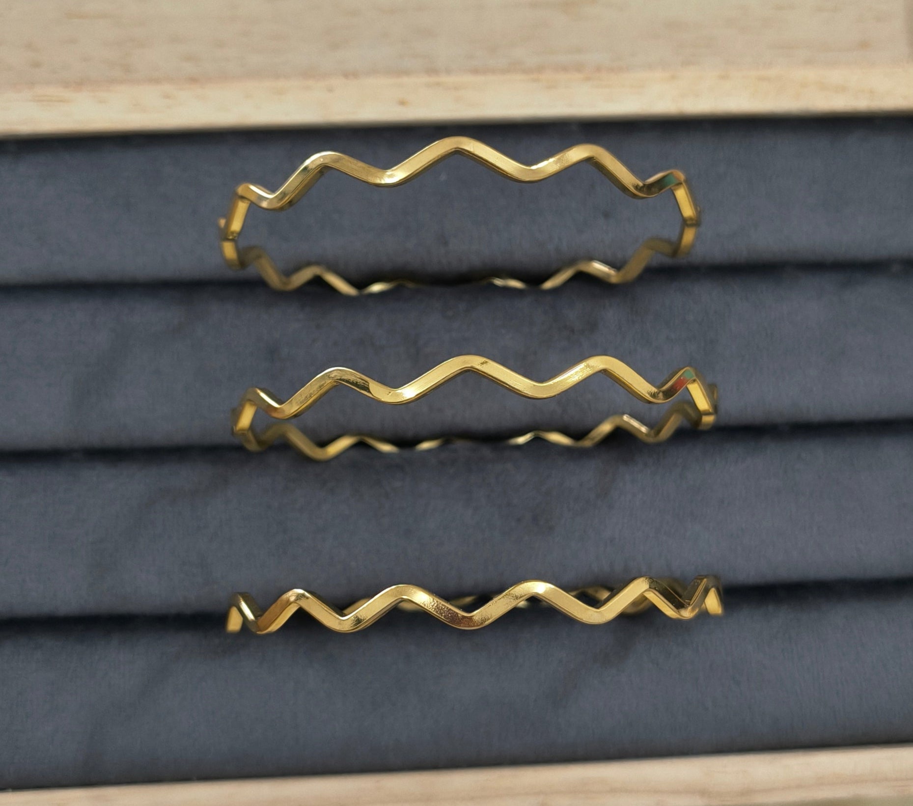 Antitarnish Zigzag Design Kada Bangle 18K Gold Plated