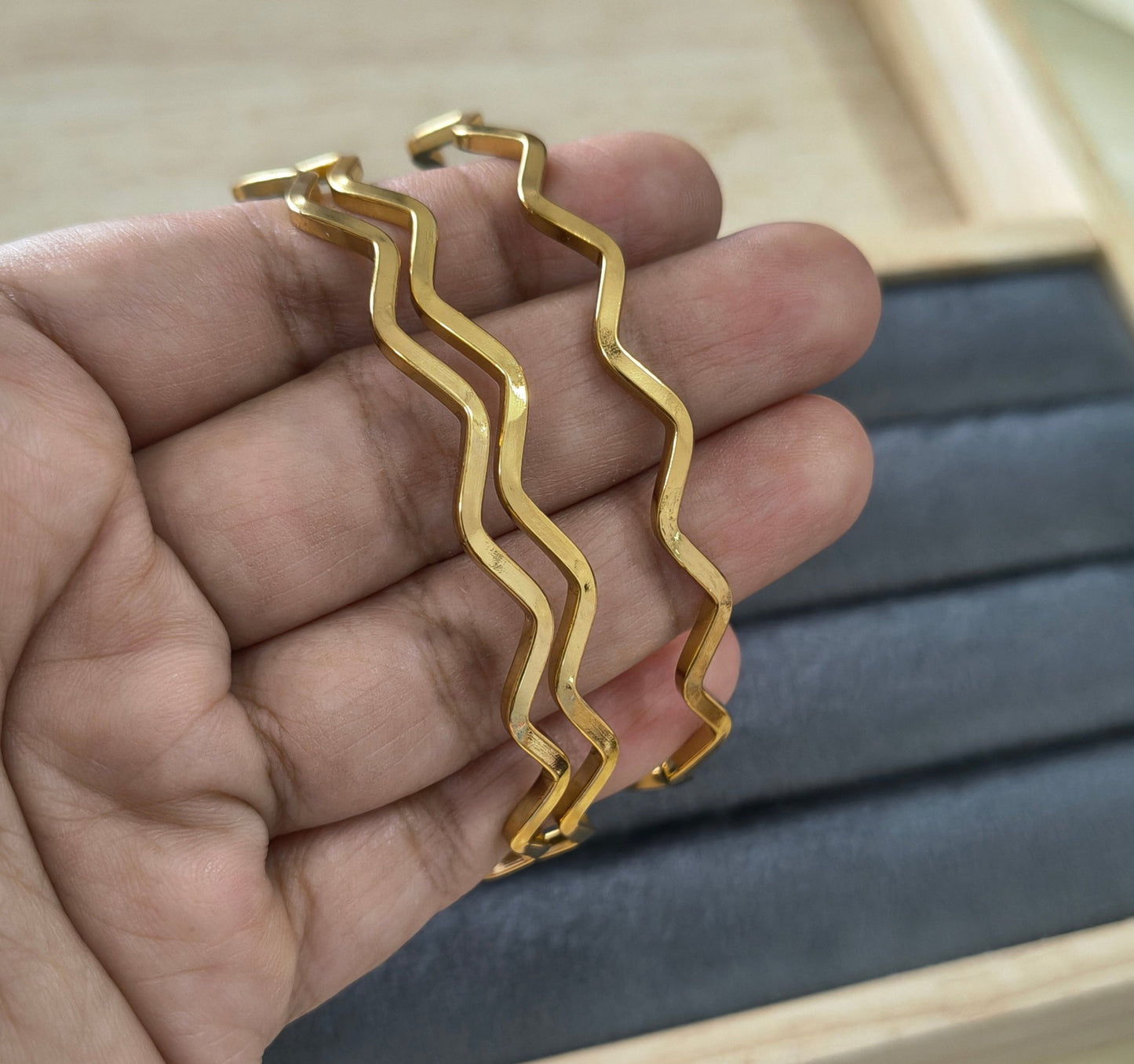 Antitarnish Zigzag Design Kada Bangle 18K Gold Plated