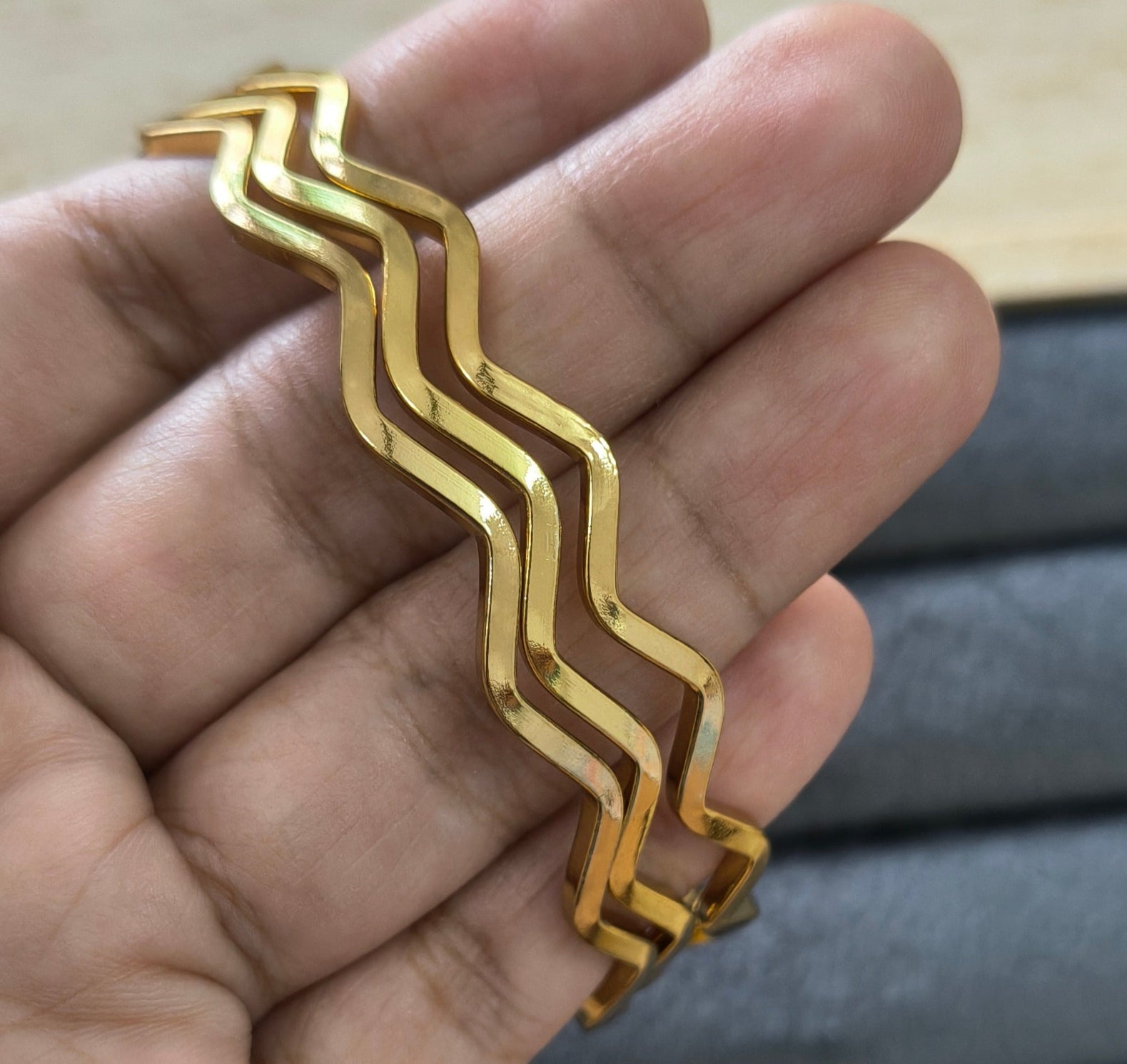 Antitarnish Zigzag Design Kada Bangle 18K Gold Plated