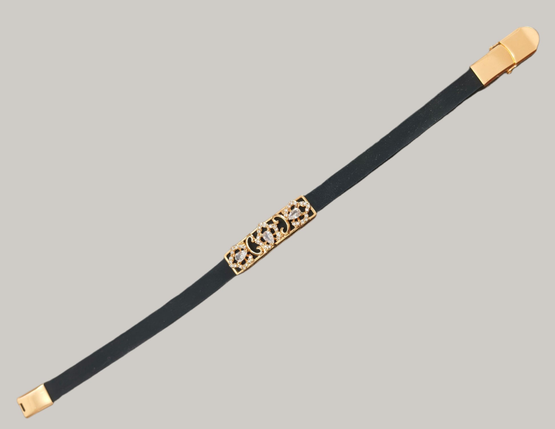 Antitarnish Zircon Studded Unisex Silicon Bracelet 18K Gold Plated