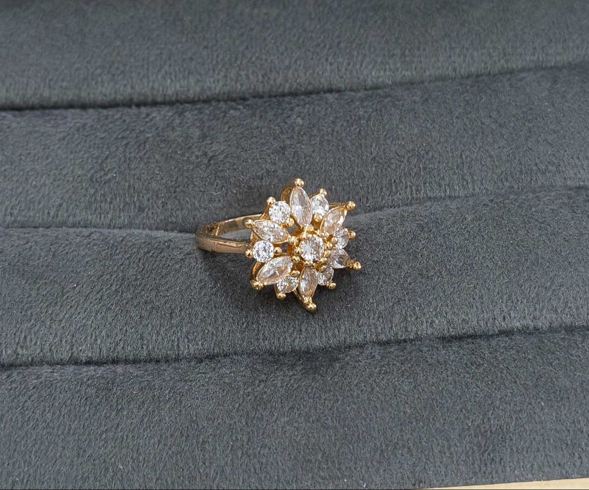 Crystal Flower Shape Antitarnish 18K Gold Plated Ring