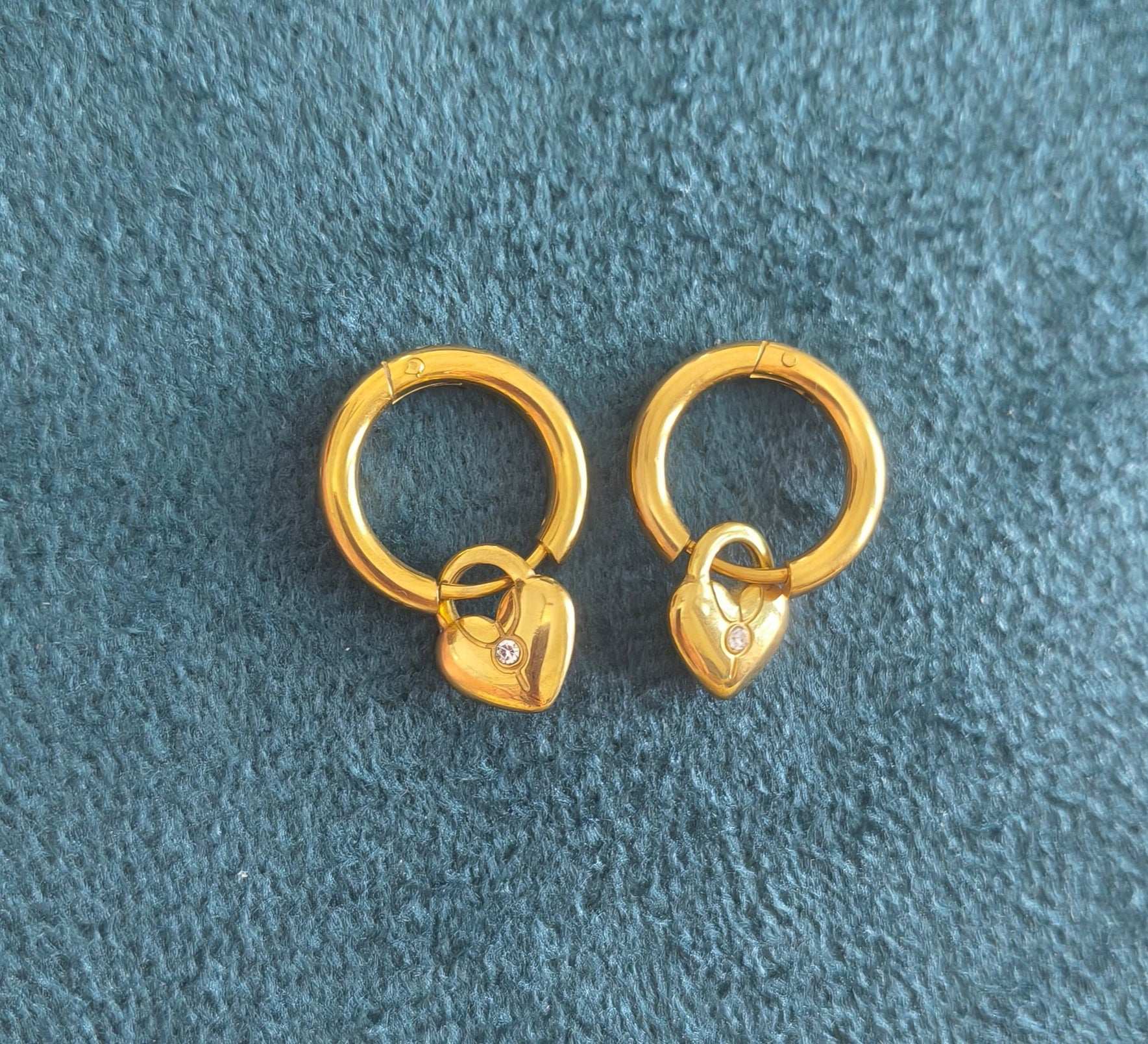 Cute Heart Dangler Earrings Anti Tarnish 18K Gold Plated