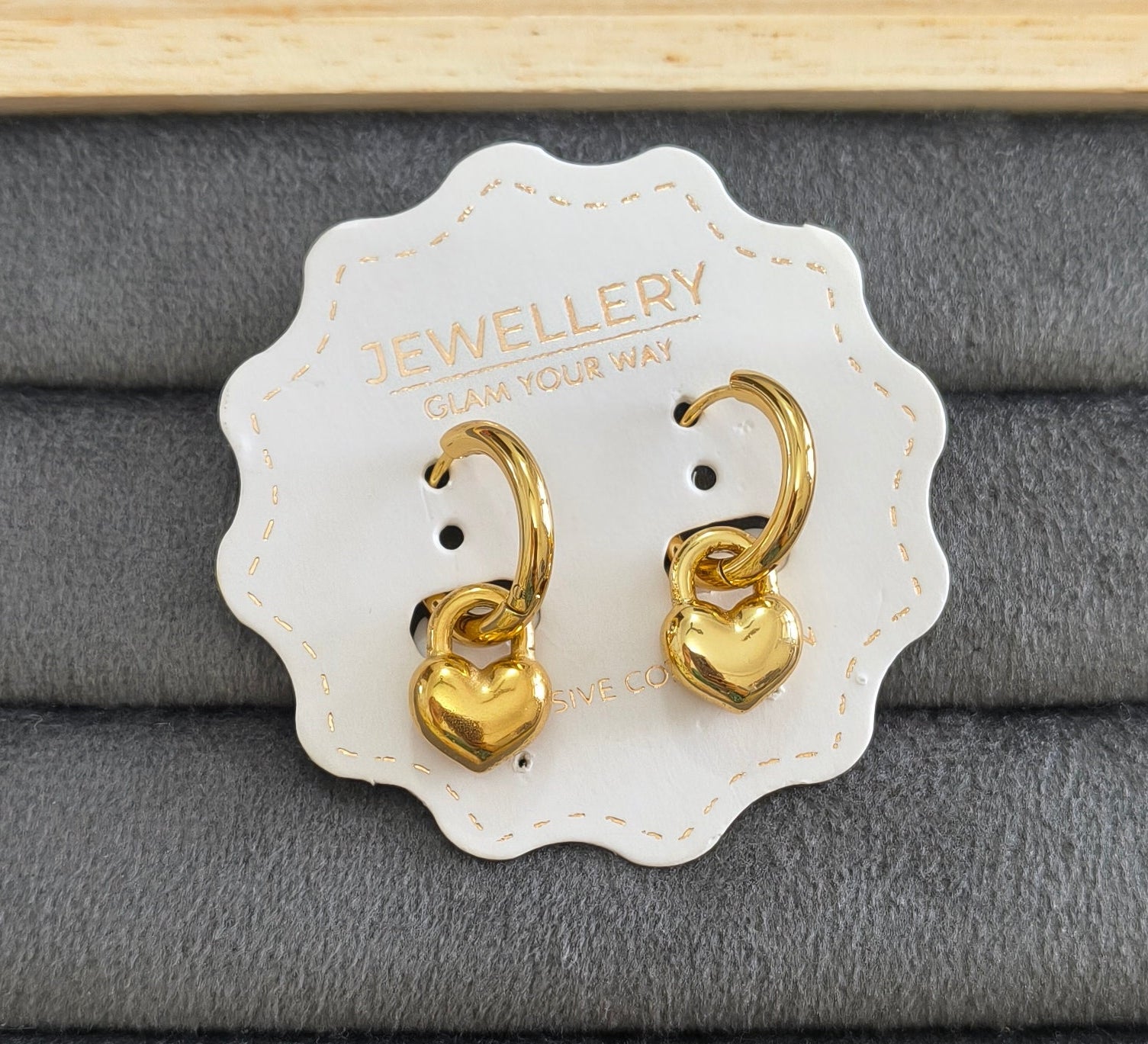 Cute Heart Dangler Earrings Anti Tarnish 18K Gold Plated