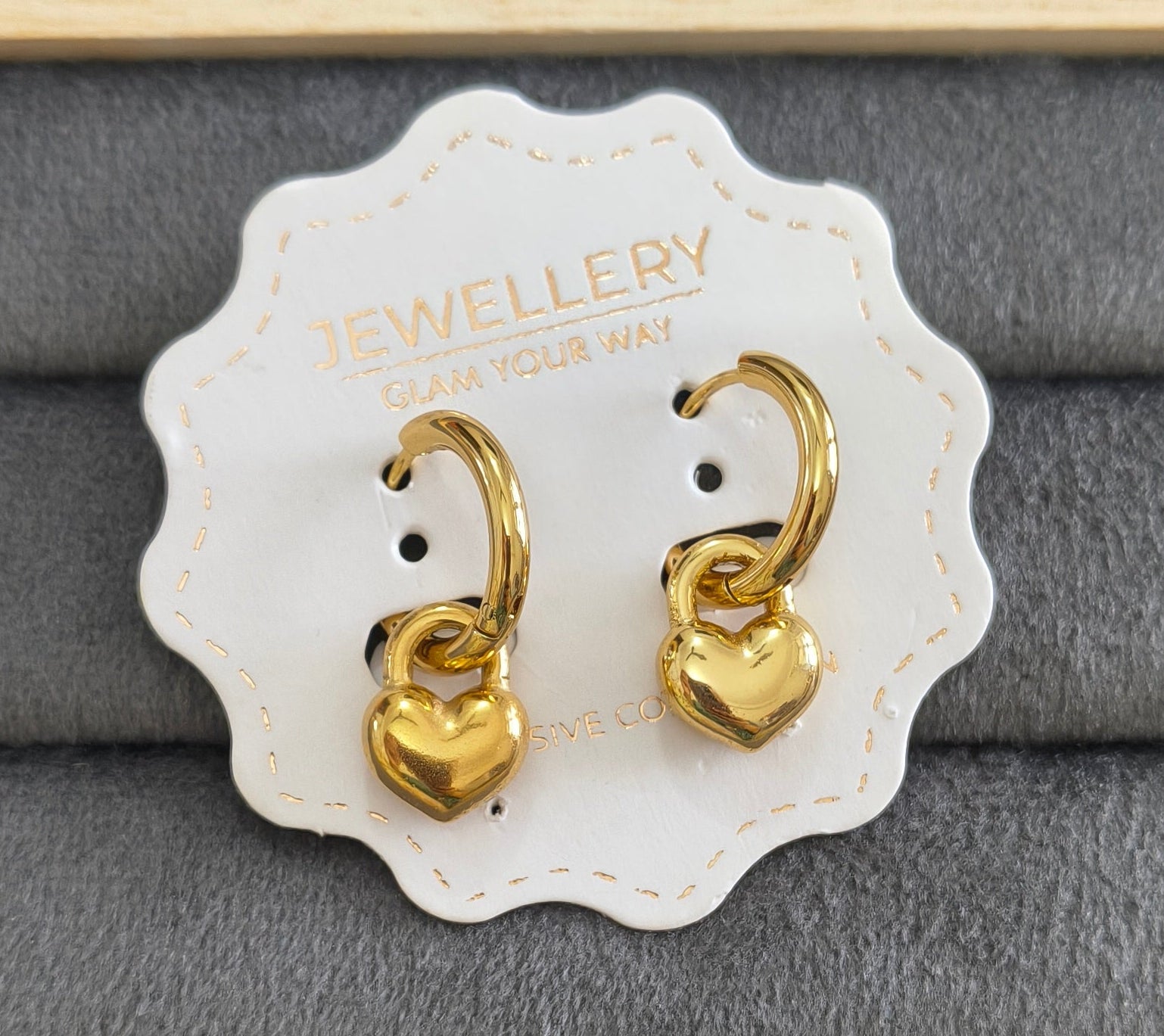 Cute Heart Dangler Earrings Anti Tarnish 18K Gold Plated
