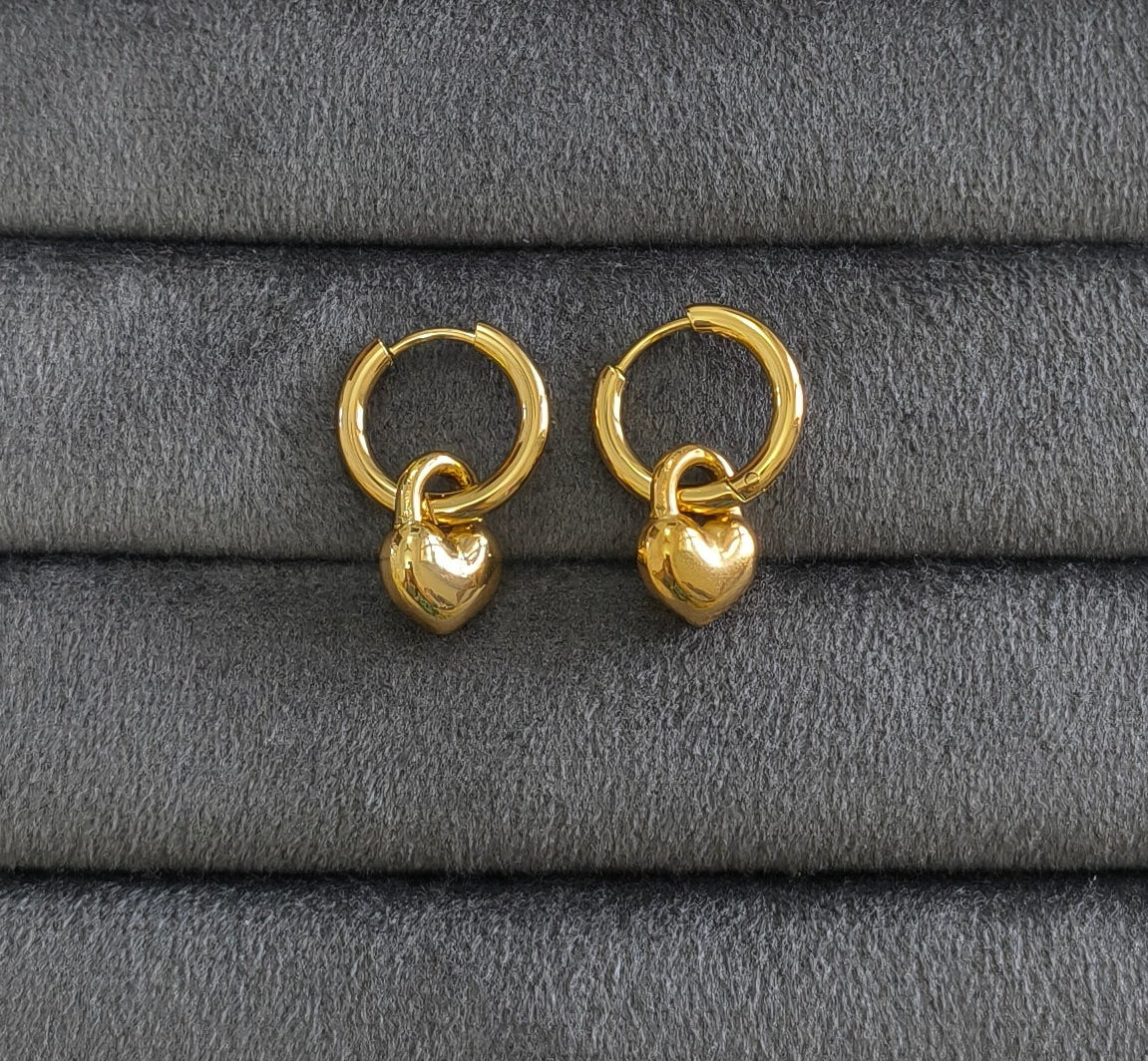 Cute Heart Dangler Earrings Anti Tarnish 18K Gold Plated