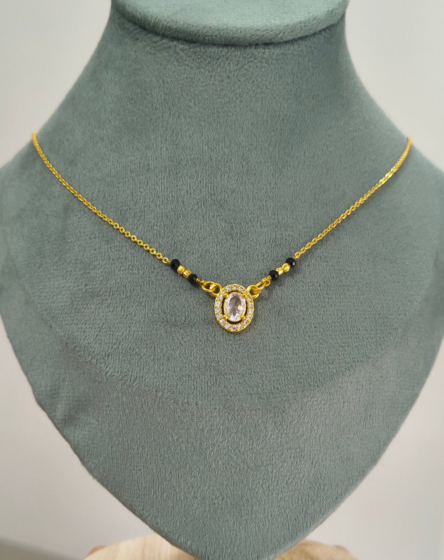 Daily Wear Black Beaded Round Solitaire Pendant Mangalsutra